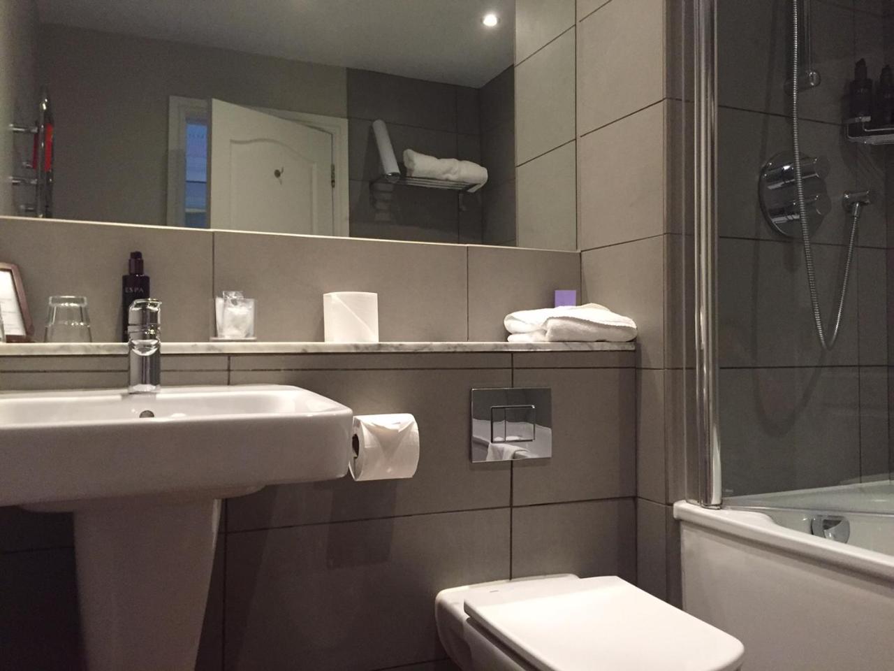 Lovely Double Room - Thermal Journey not included (not dog friendly)