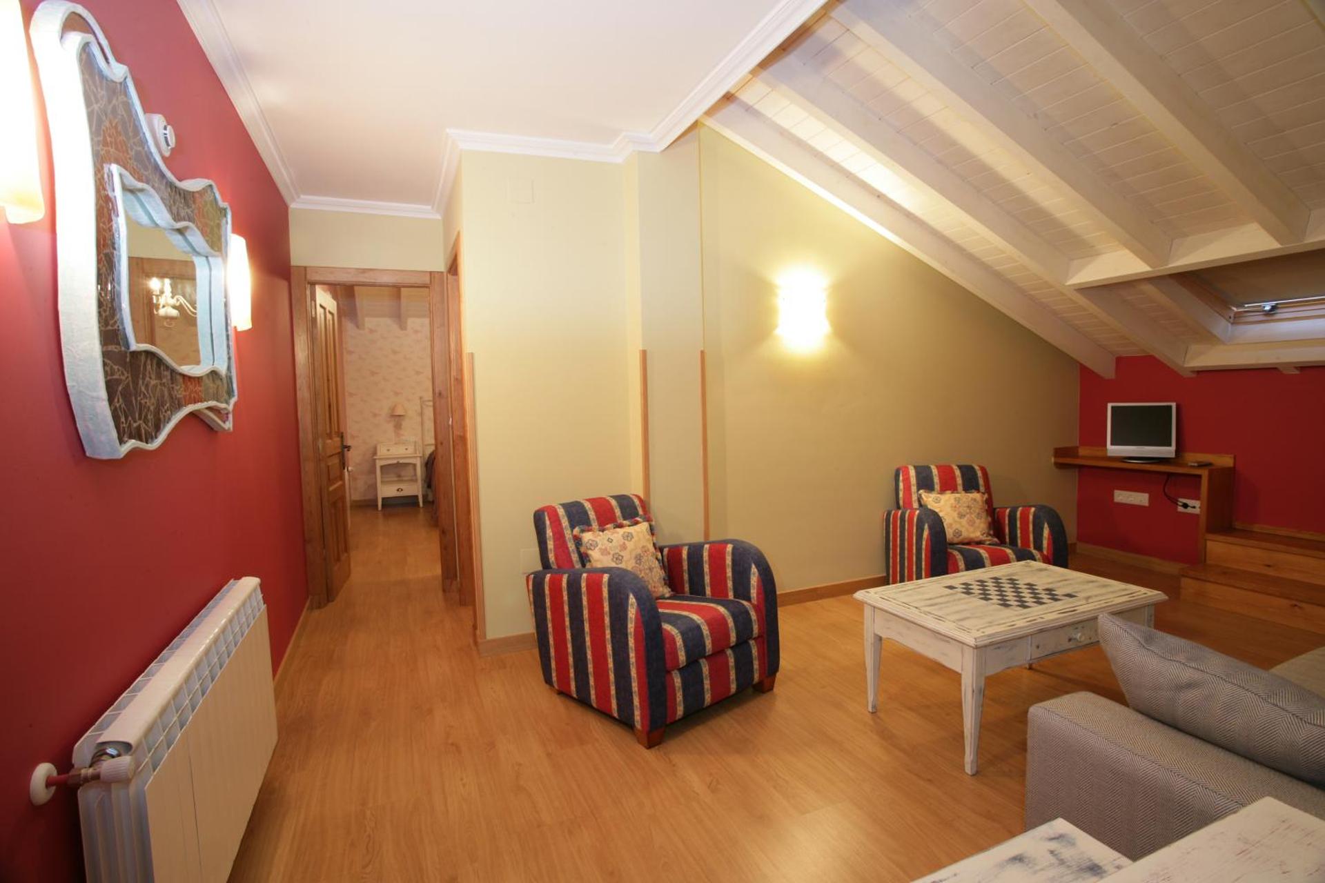 Communal lounge/ TV room