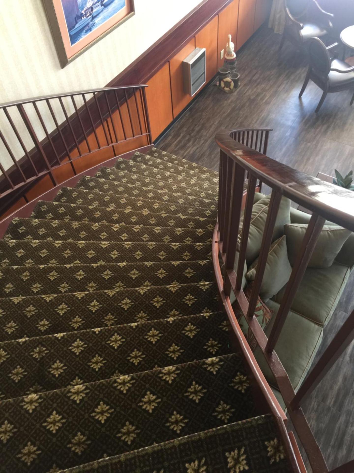 Mystic River Hotel & Suites