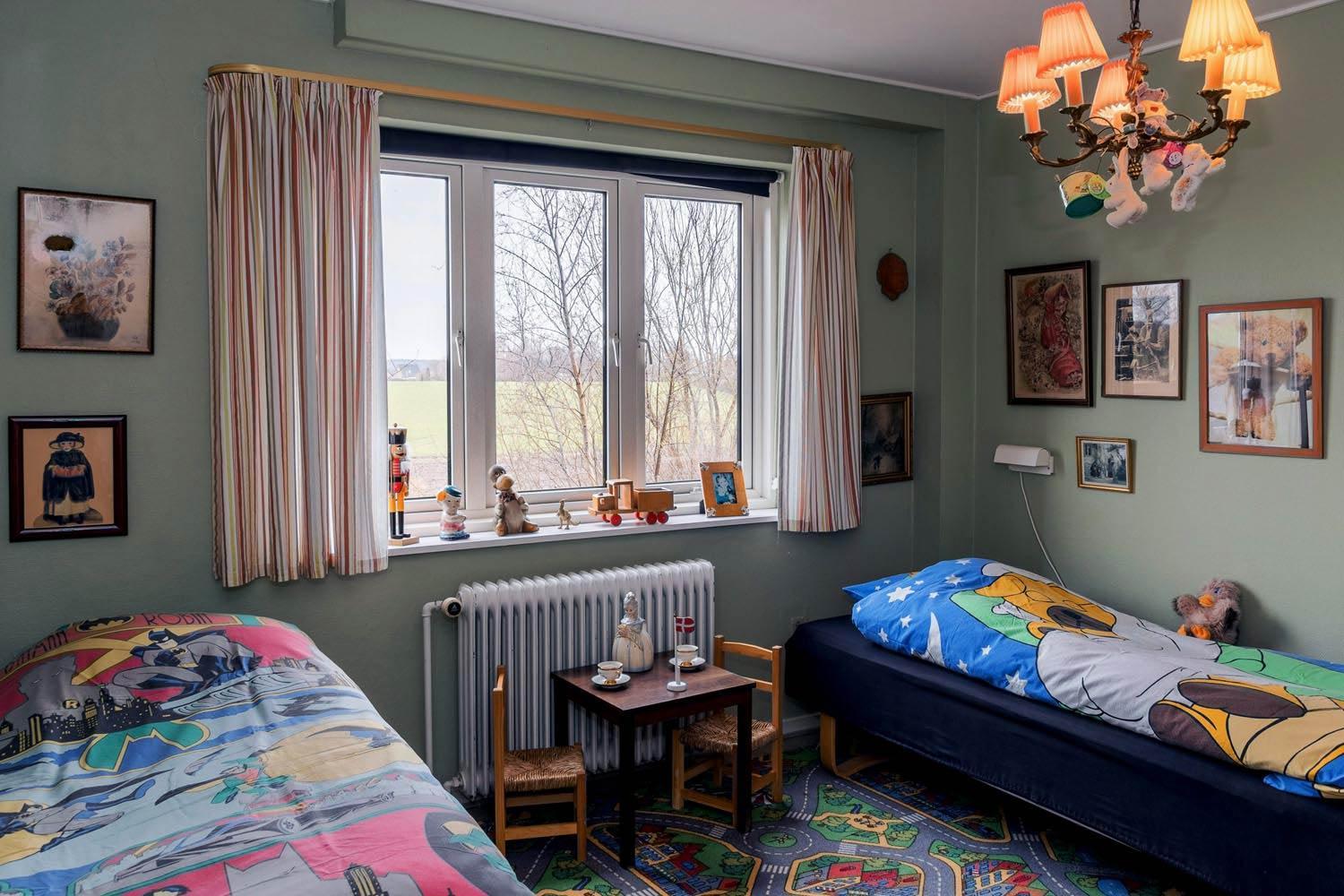 Photo of the whole room