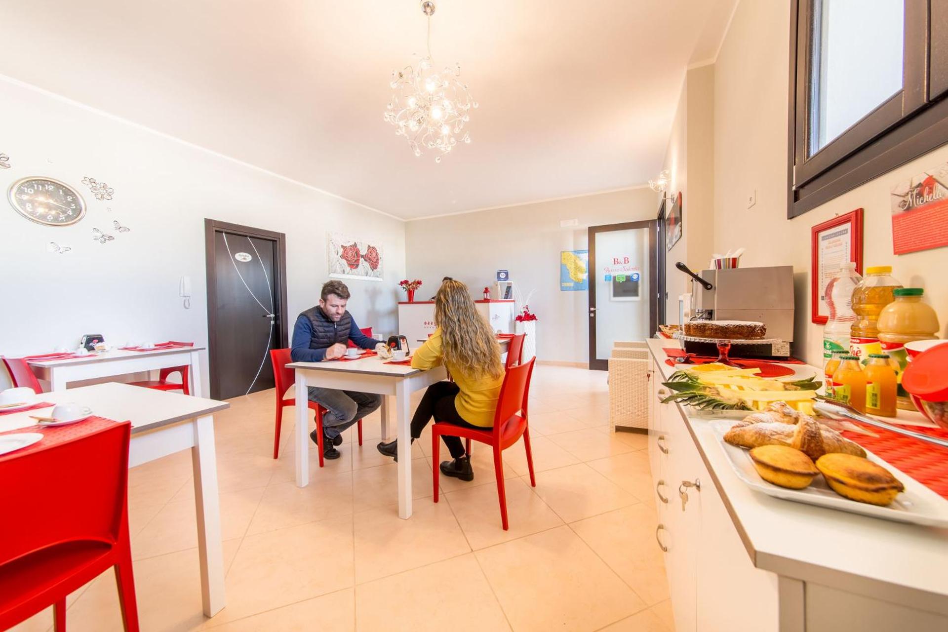 Communal lounge/ TV room