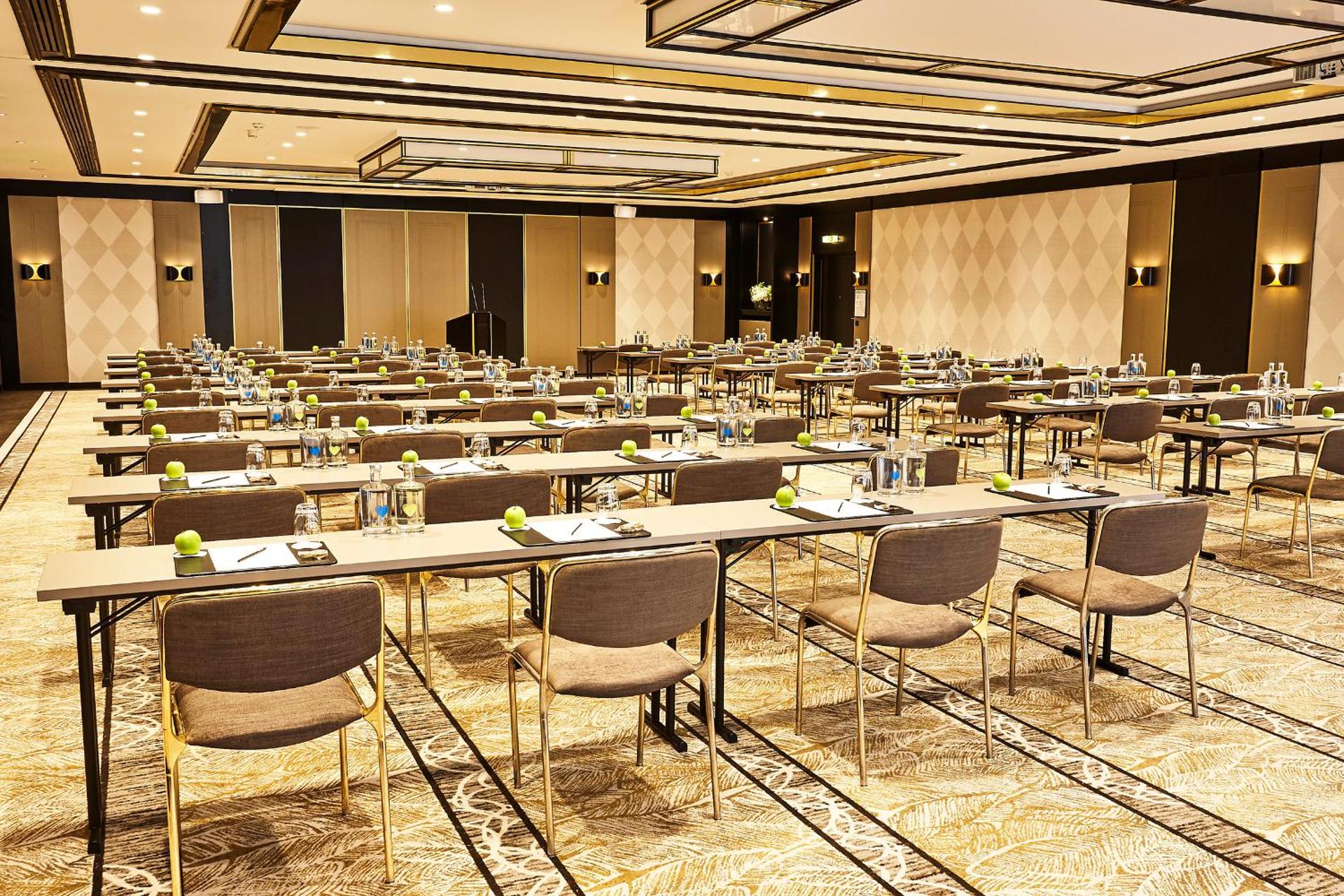 Meeting/conference room