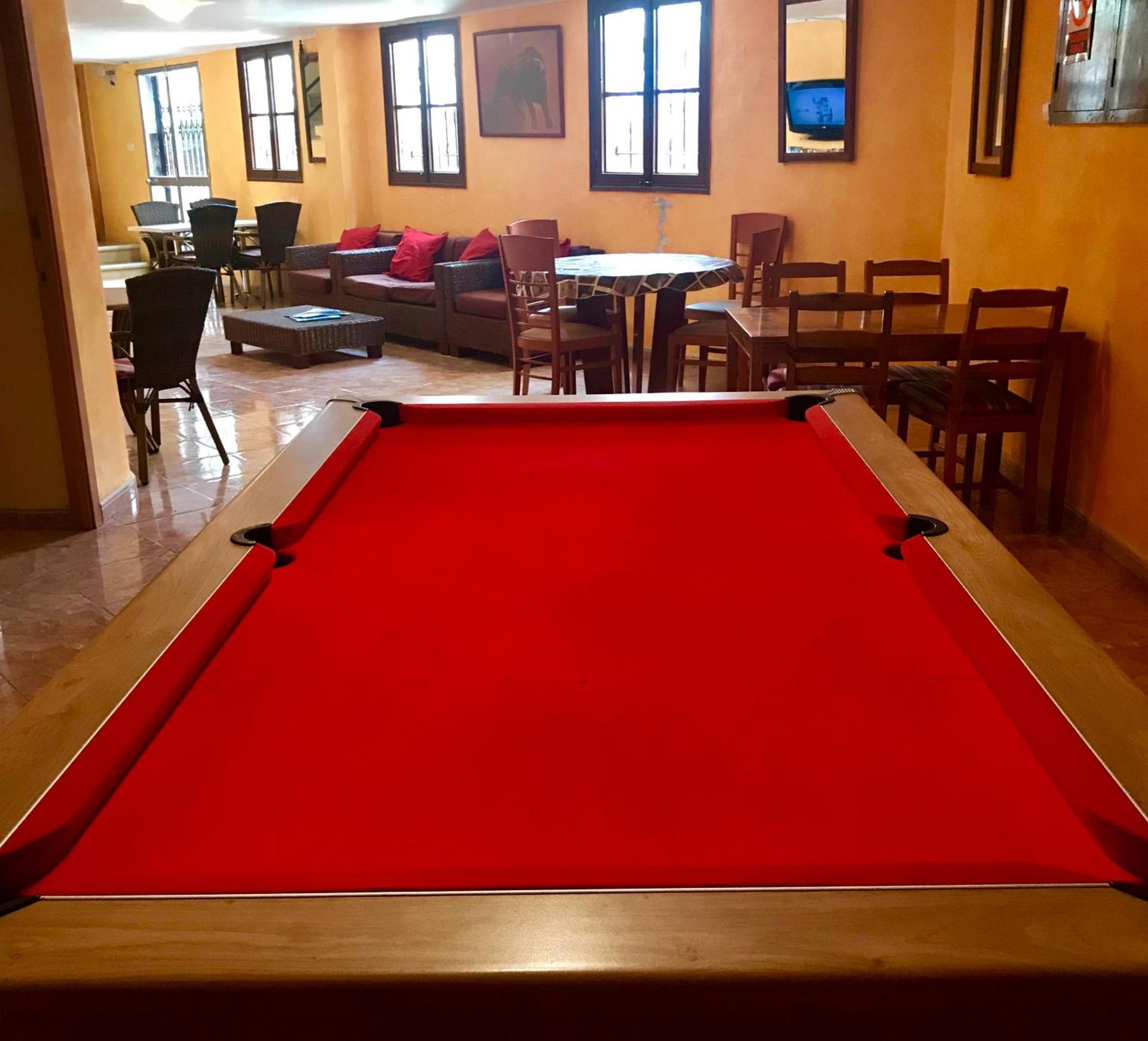 Communal lounge/ TV room