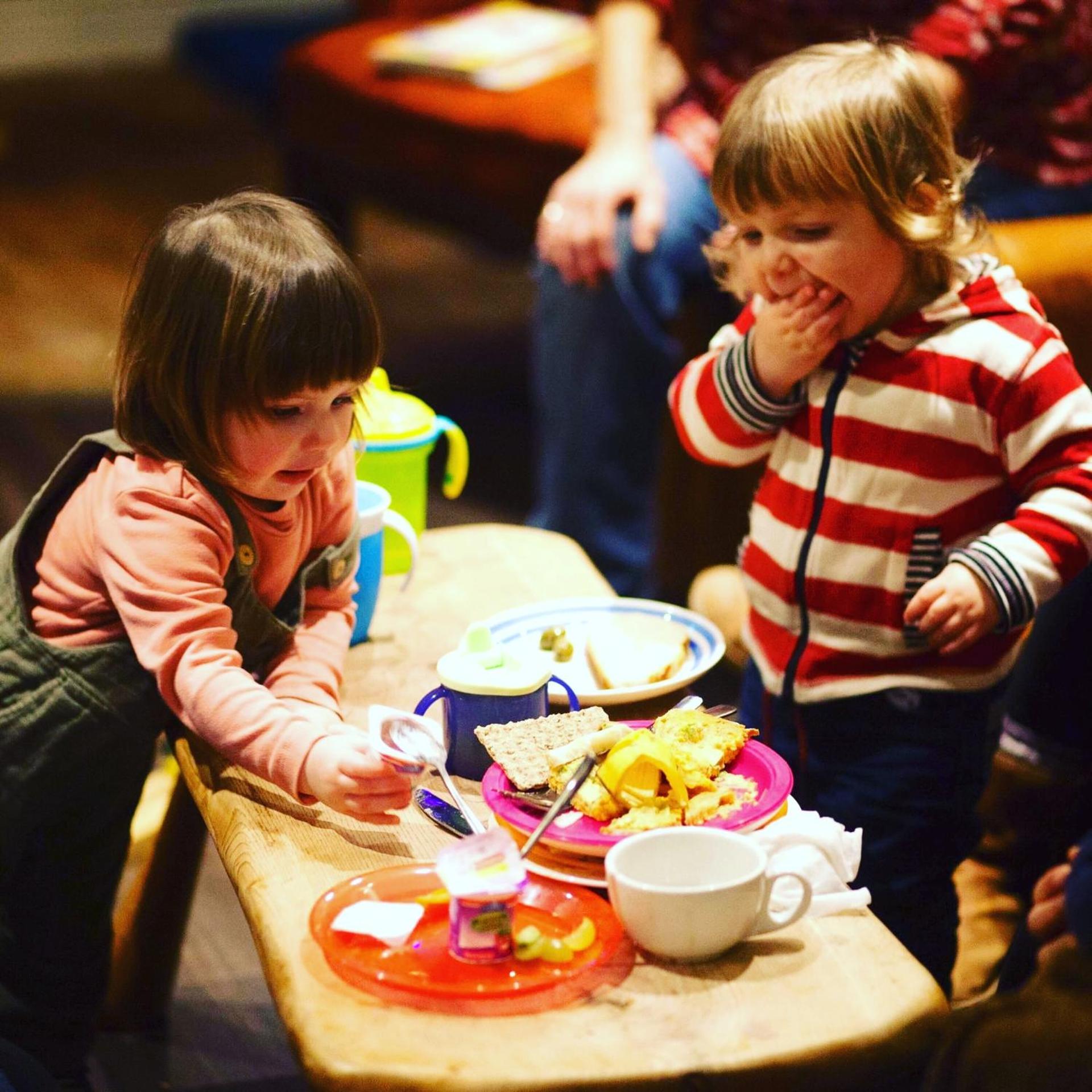 Ty Glyndwr Bunkhouse, Bar and cafe