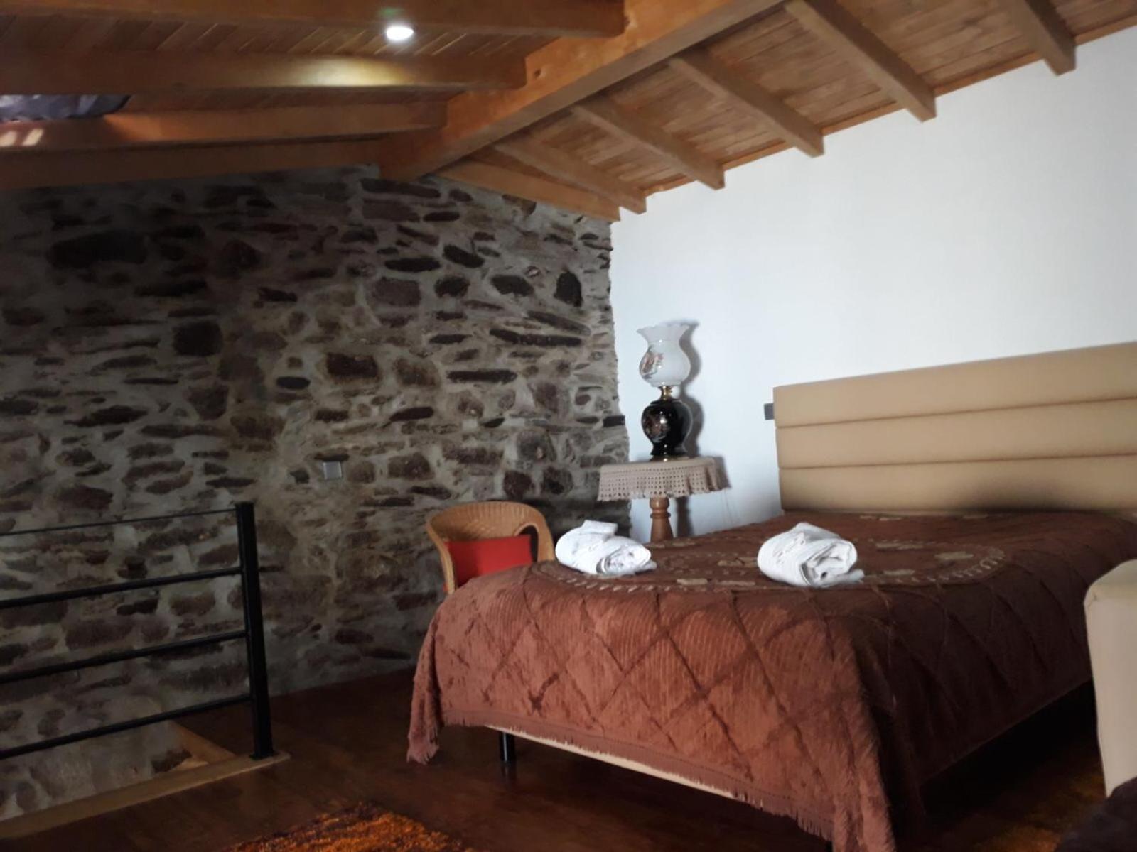 Refugio d'Anita Douro Valley House