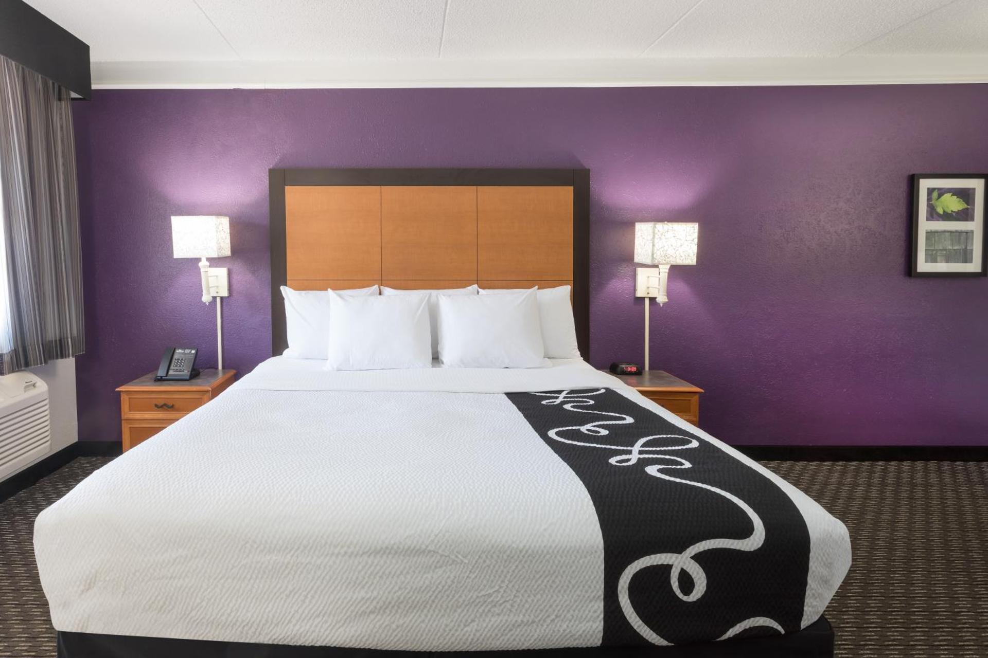 Baymont by Wyndham Greenville Woodruff Rd