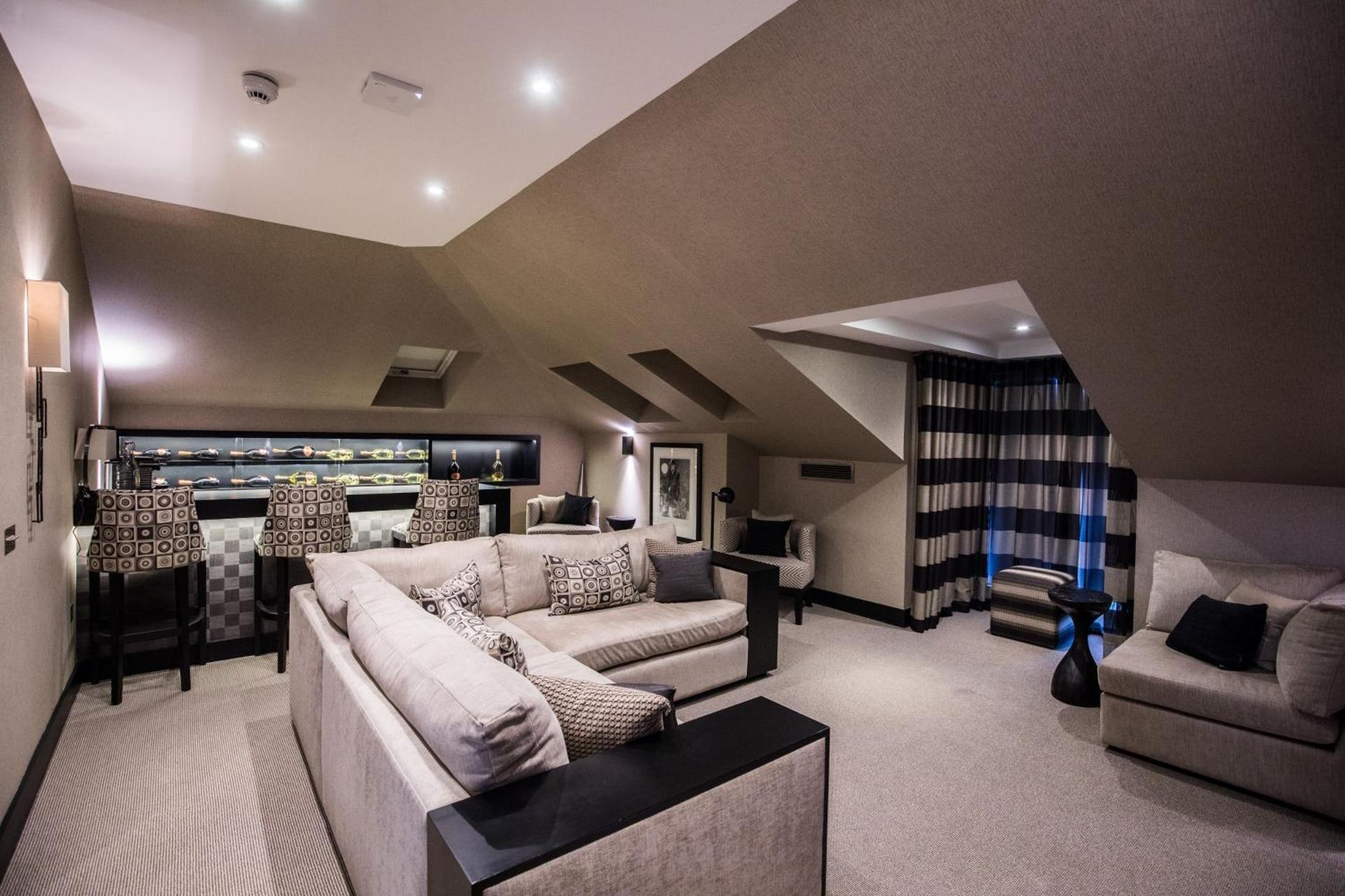 Photo of the whole room