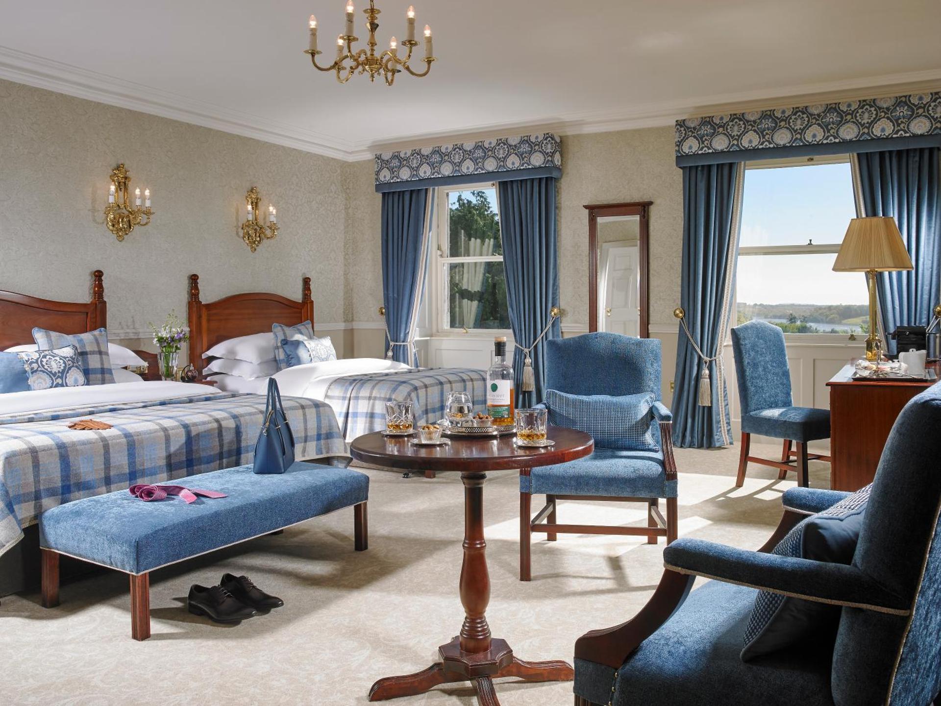 Photo of the whole room