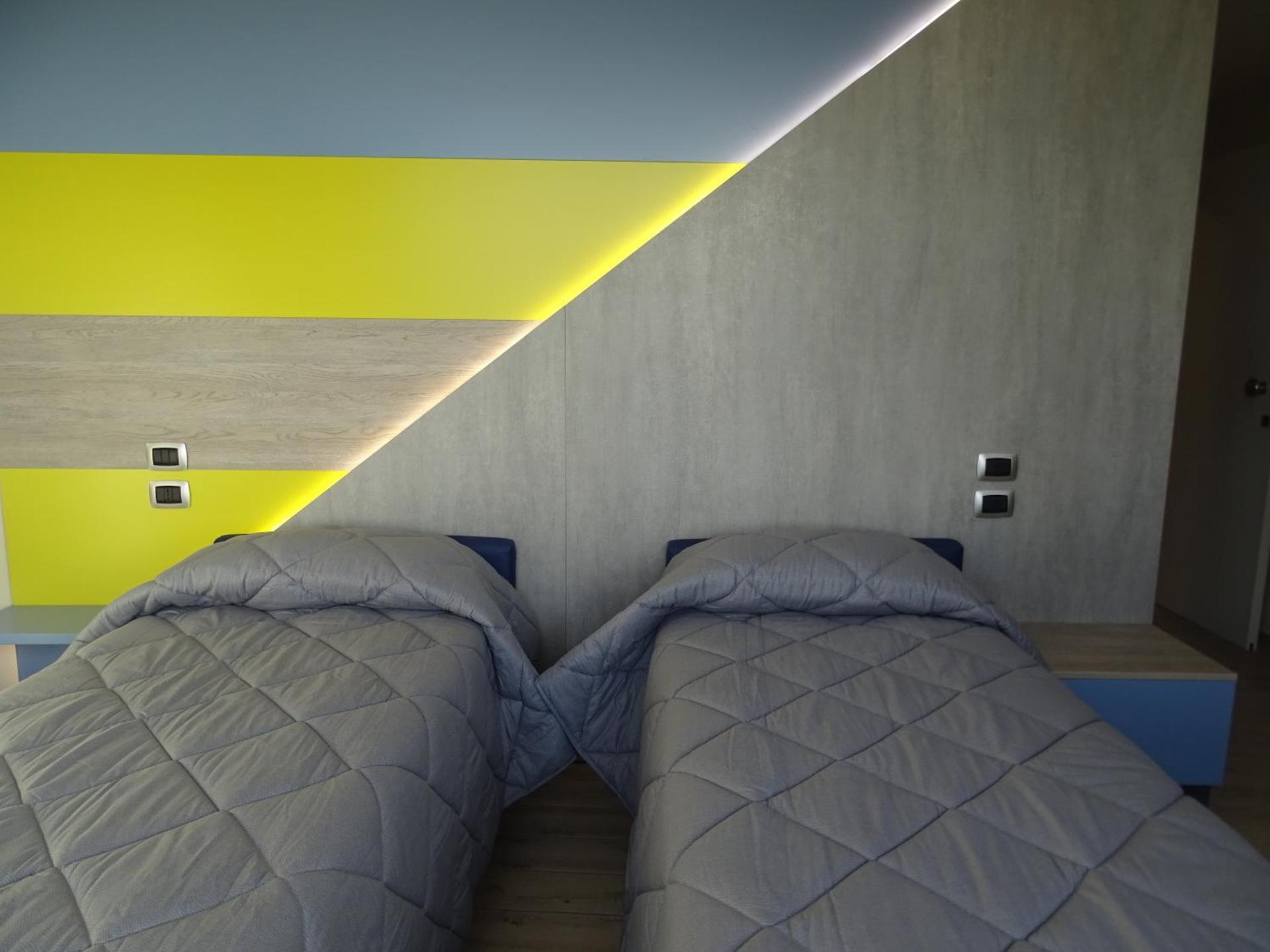 Twin Room with Private Bathroom