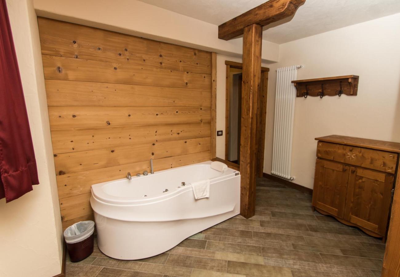 Limone Palace Aparthotel