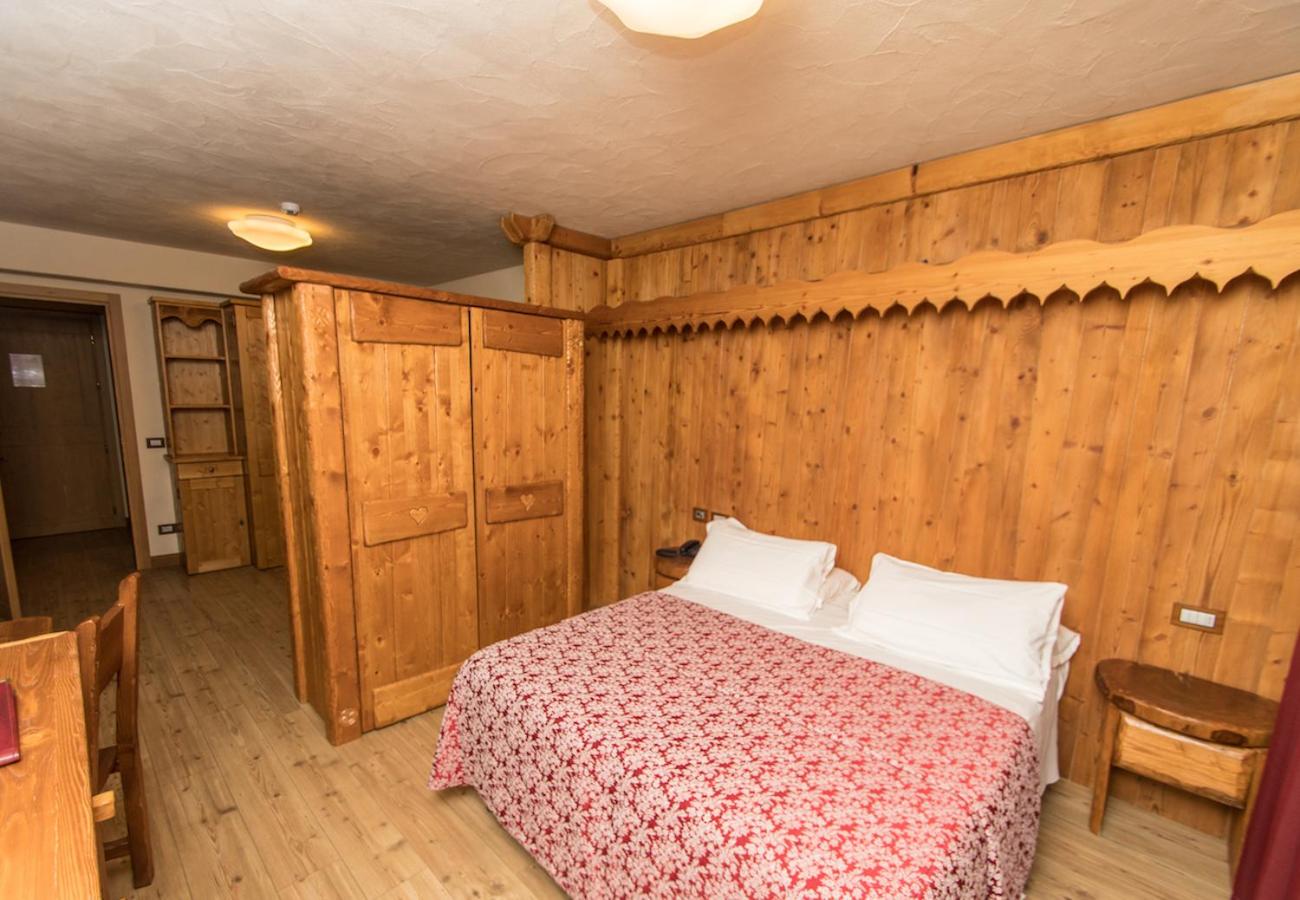 Limone Palace Aparthotel