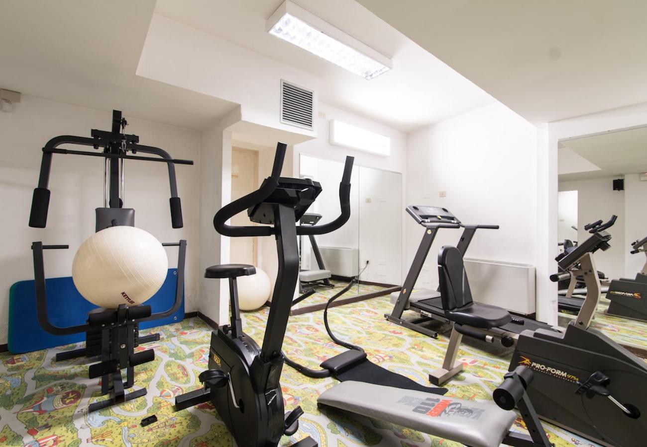 Limone Palace Aparthotel