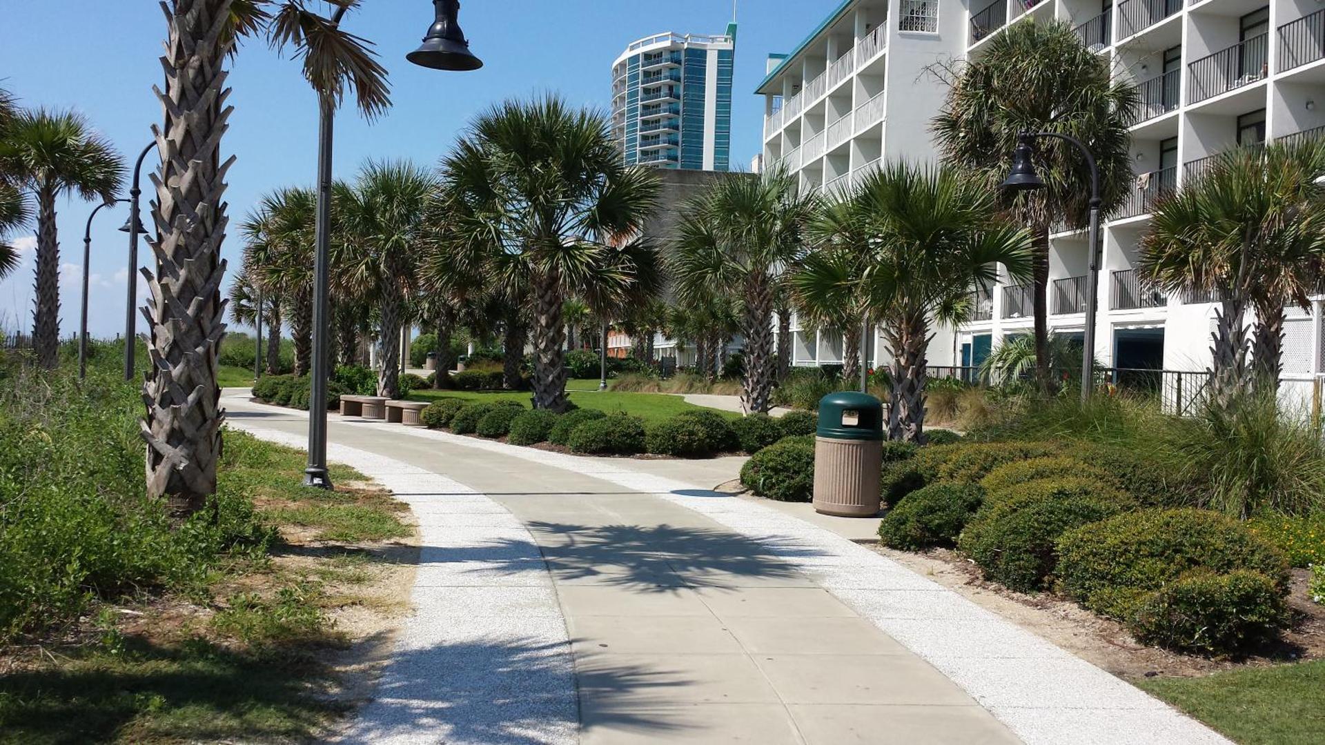 Bermuda Sands On The Boardwalk