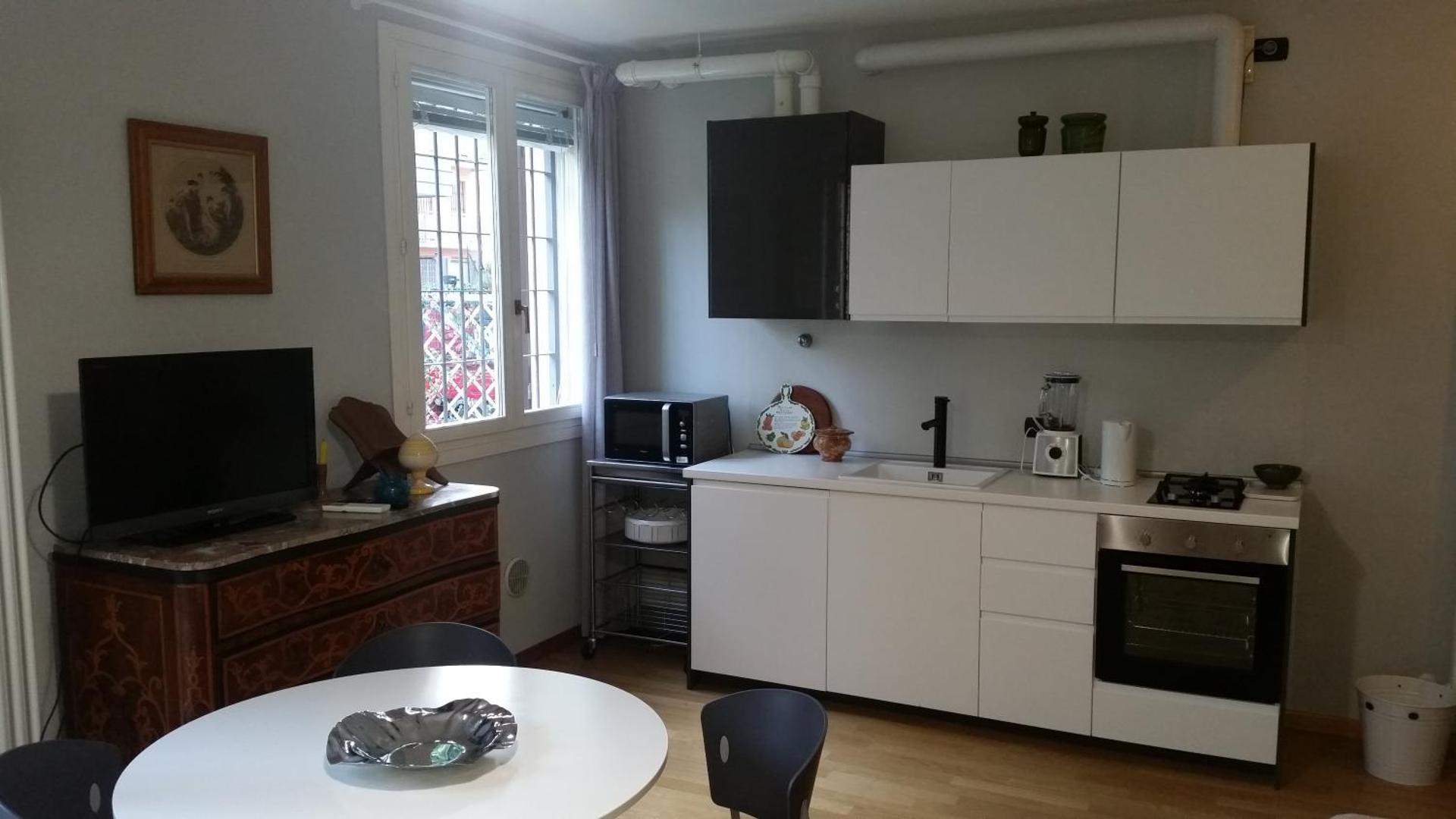 IL GIARDINETTO - Smart working - Airport - Private Parking - Private garden - Ducati - Philip Morris