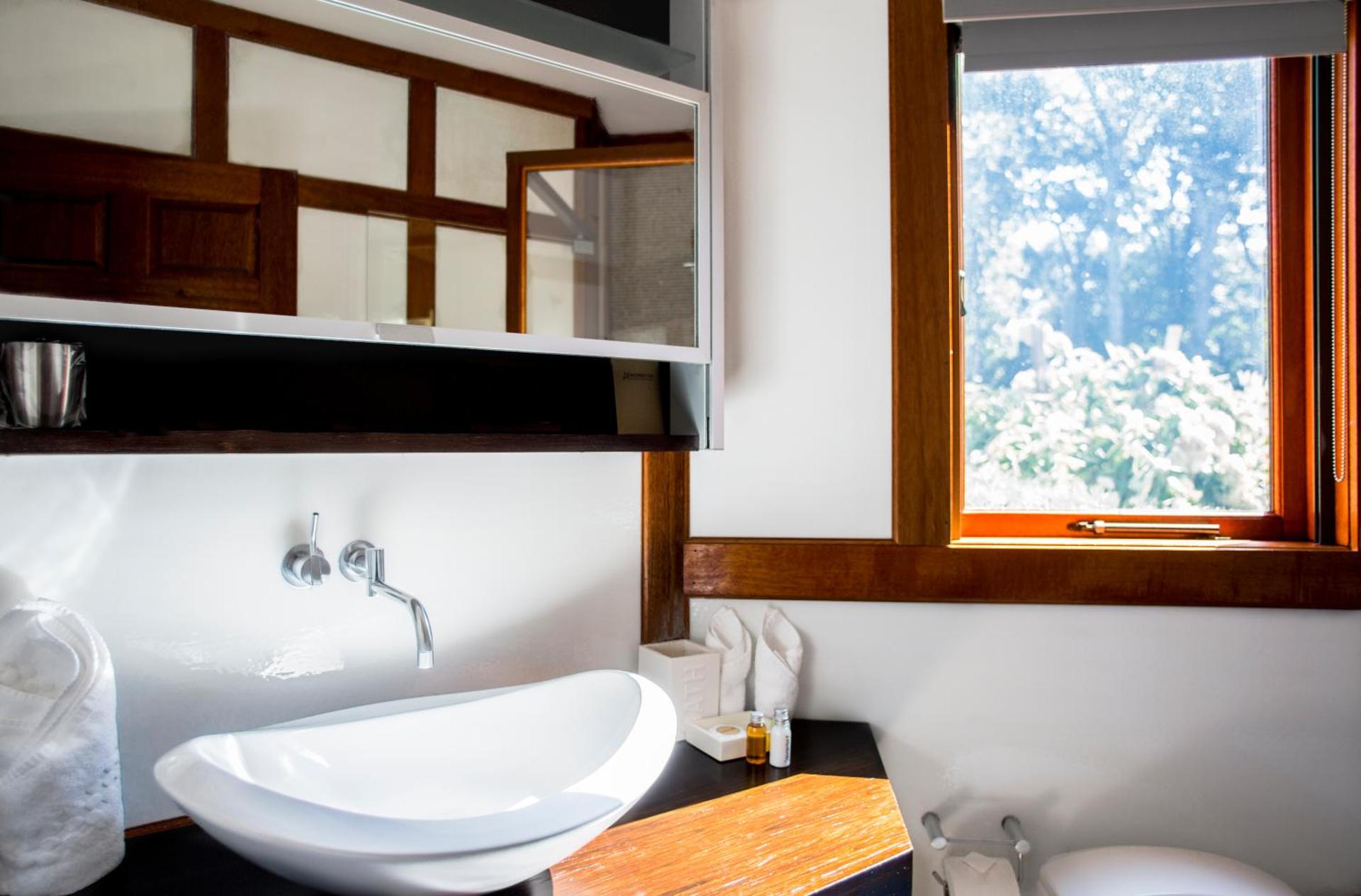 East Hampton Art House Bed and Breakfast