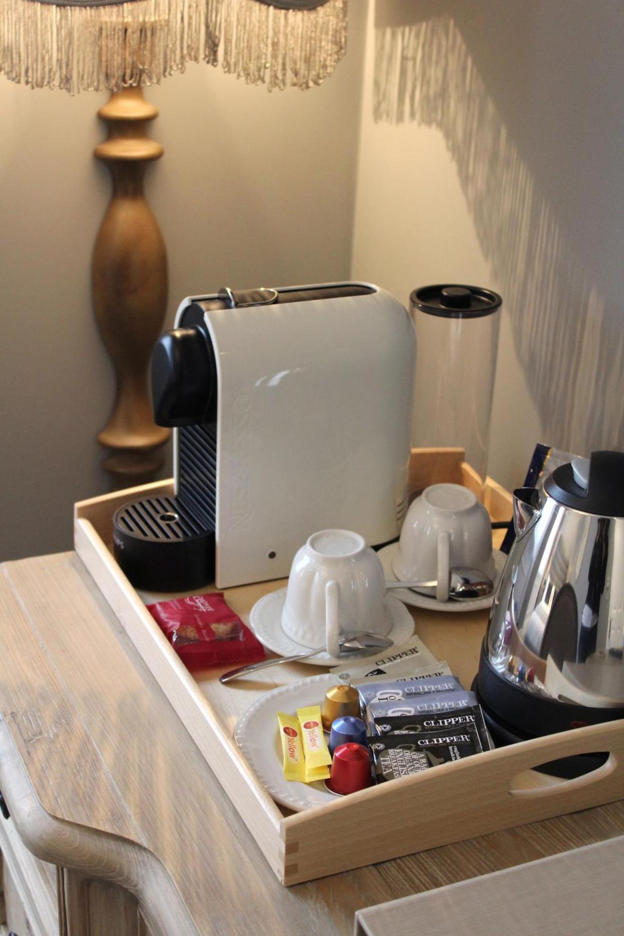 Coffee/tea facilities