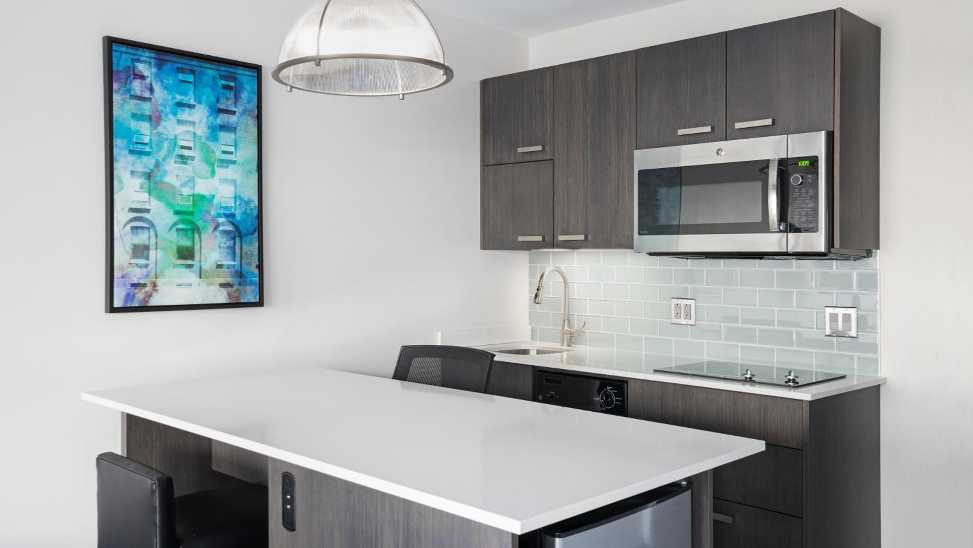 Kitchen or kitchenette