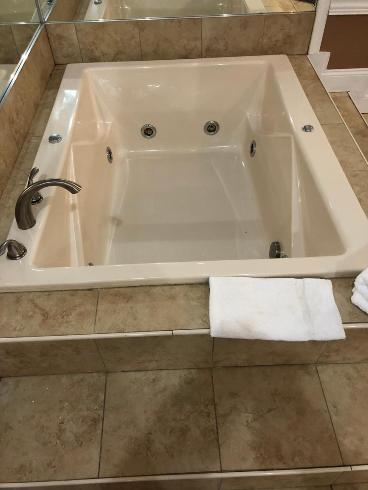 King Suite - Non-Smoking