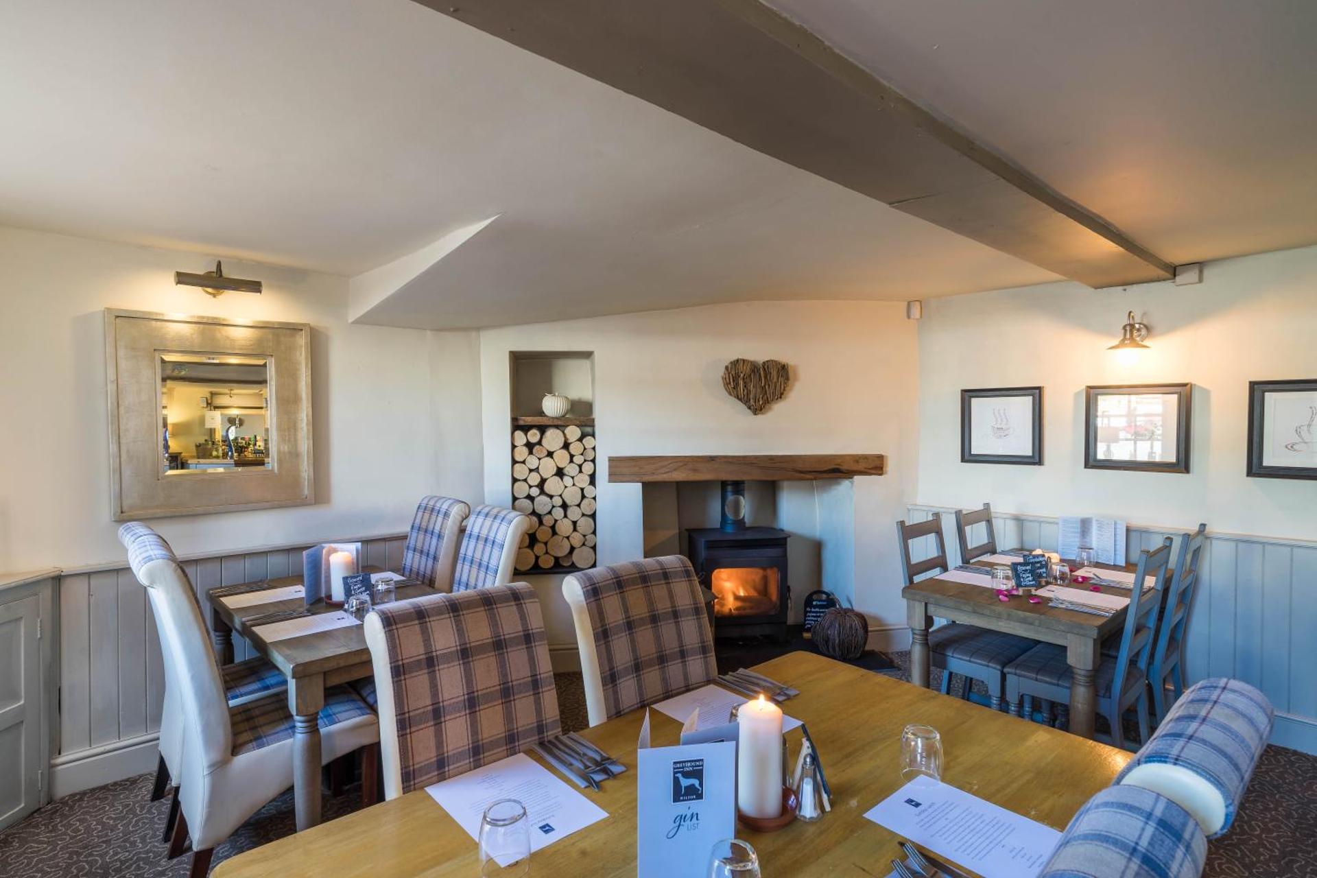 Greyhound Inn Wilton