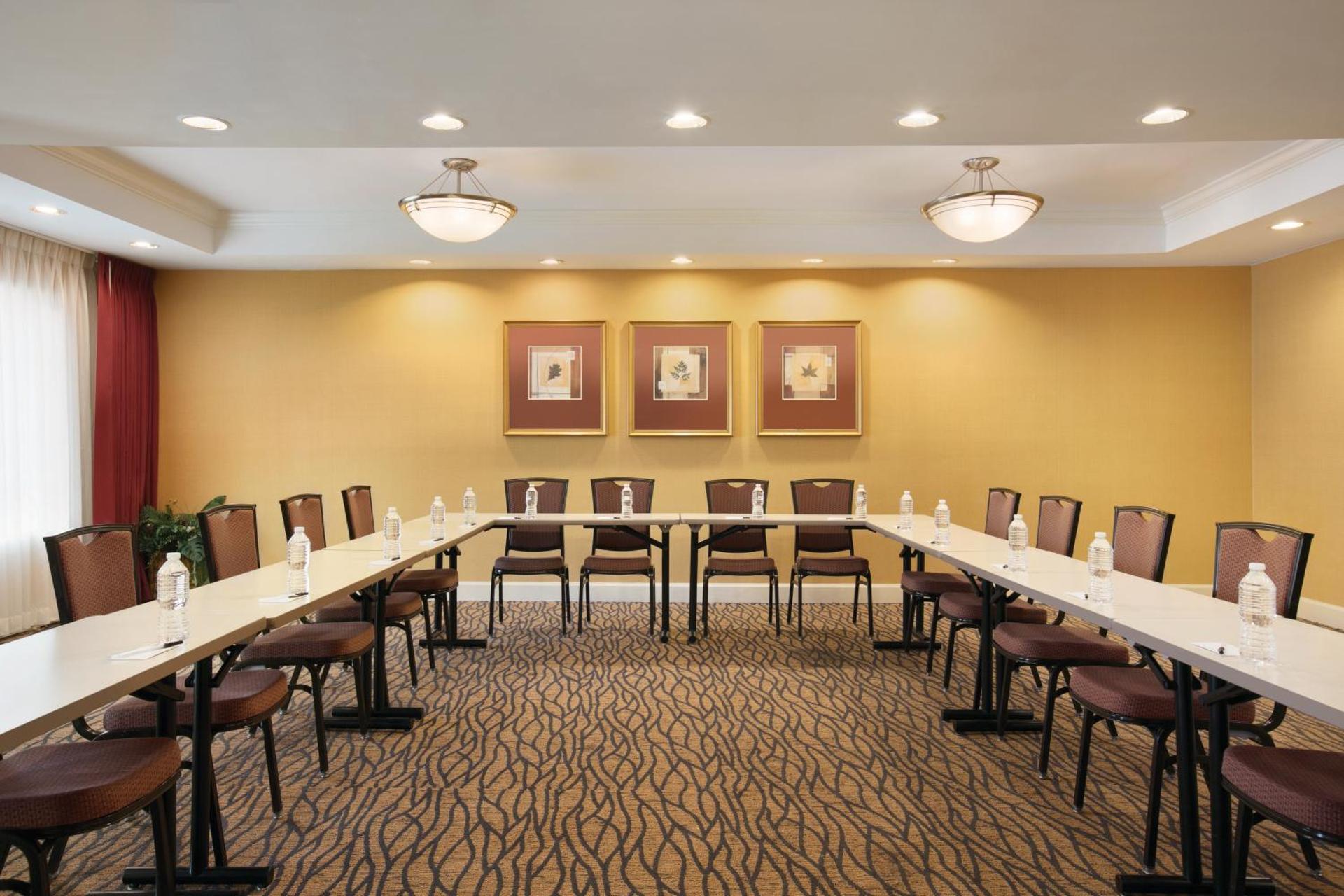 Meeting/conference room
