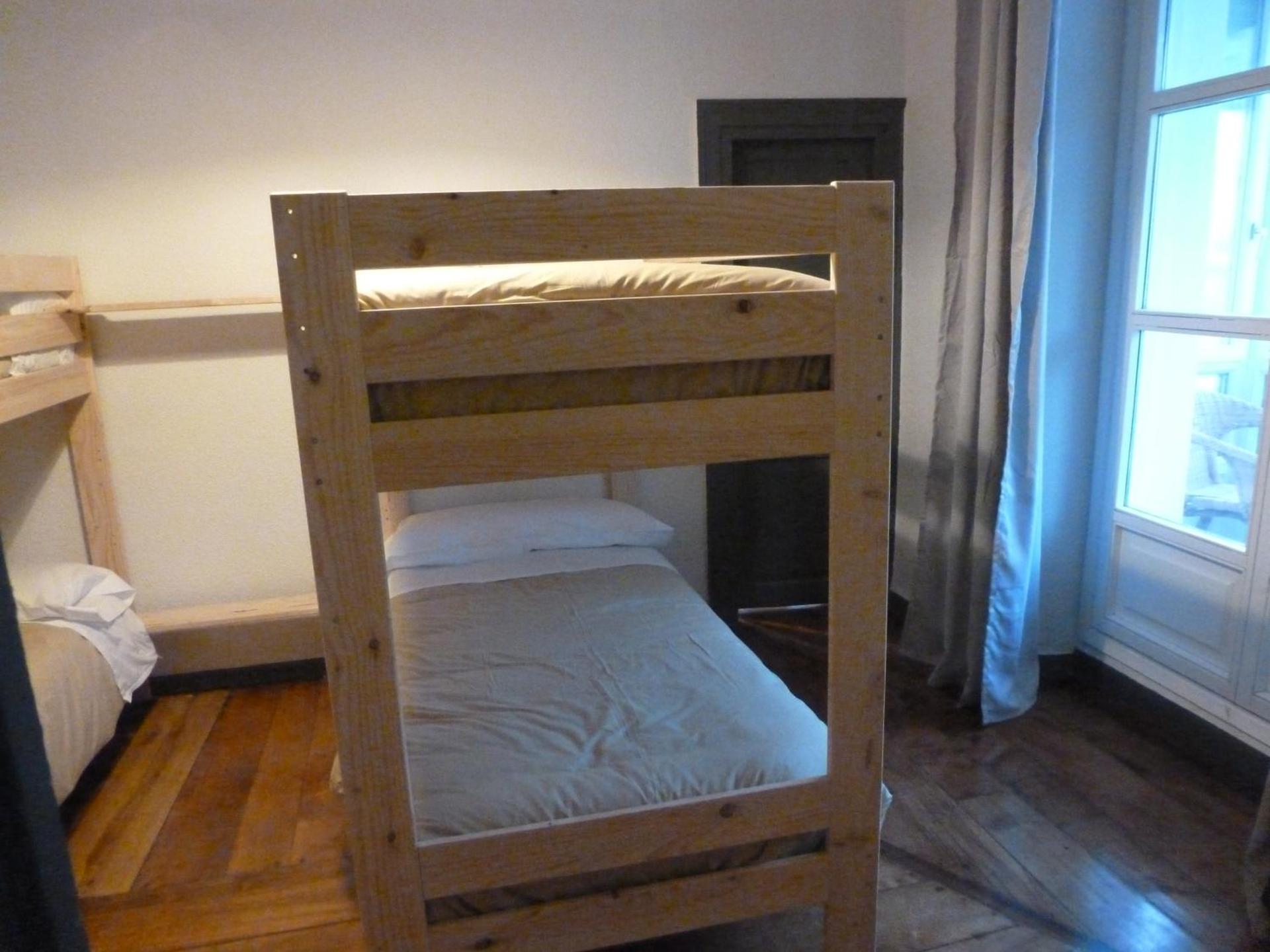 bunk bed