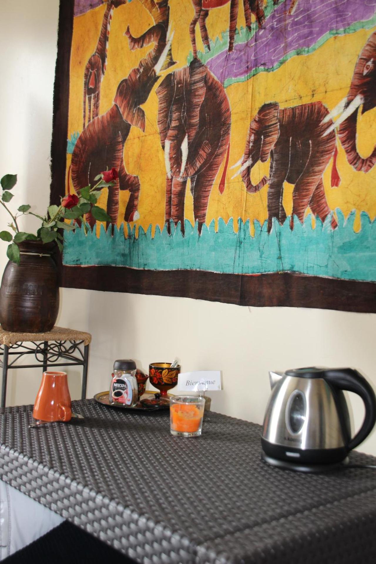 Coffee/tea facilities