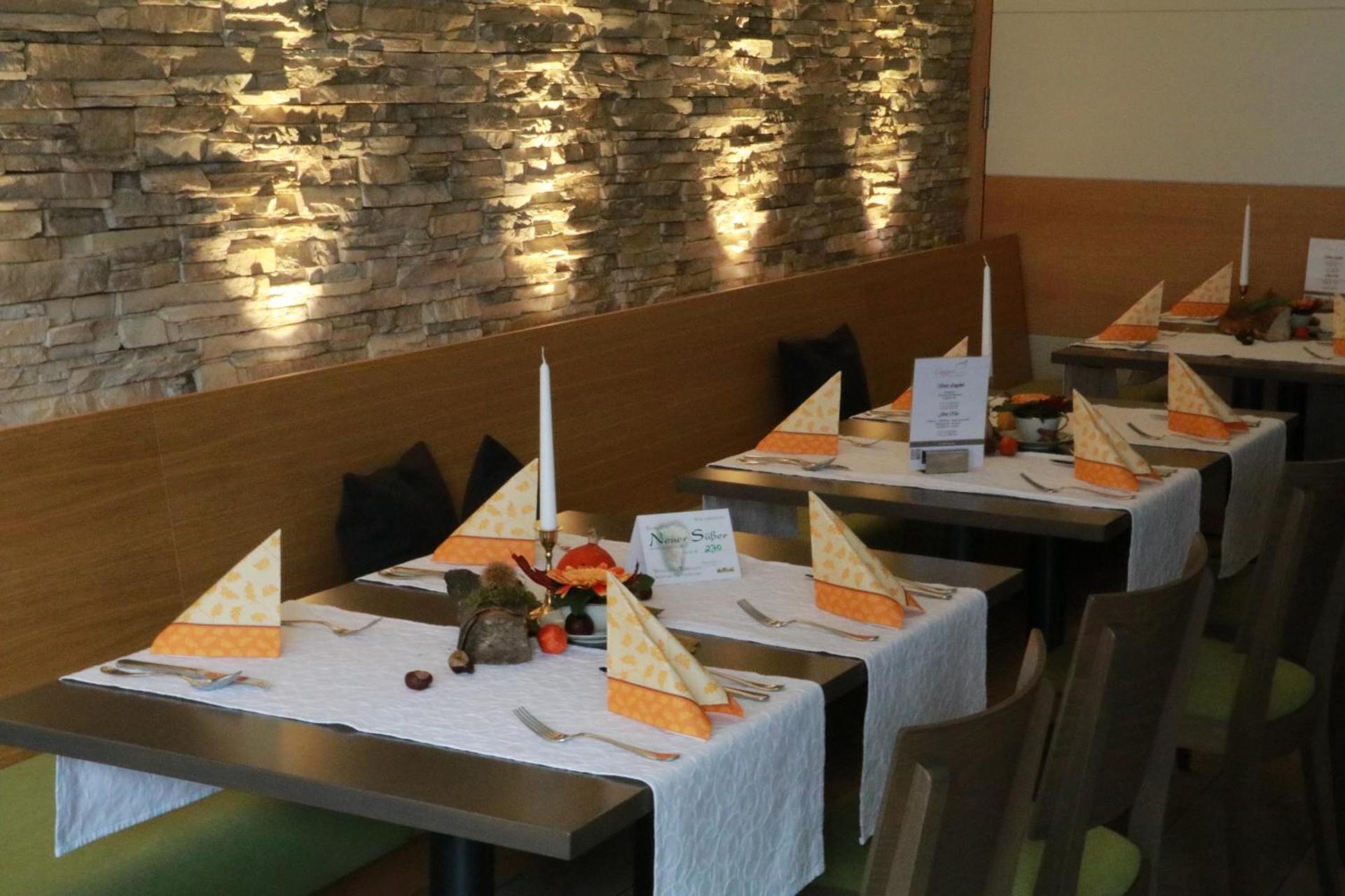 Restaurant/places to eat