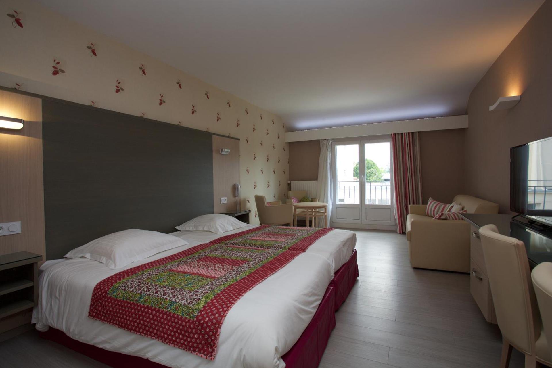 Superior Triple Room