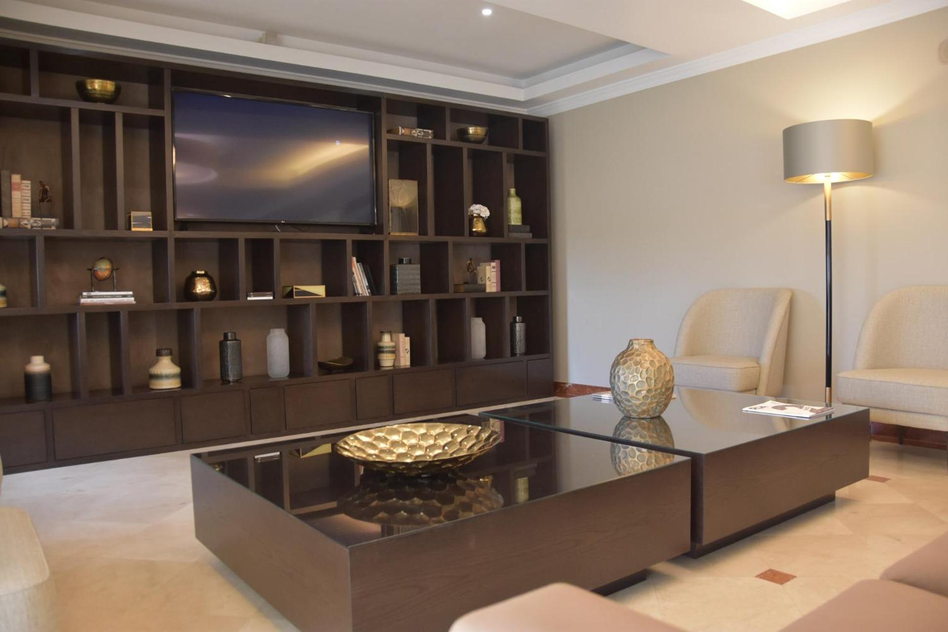 Communal lounge/ TV room