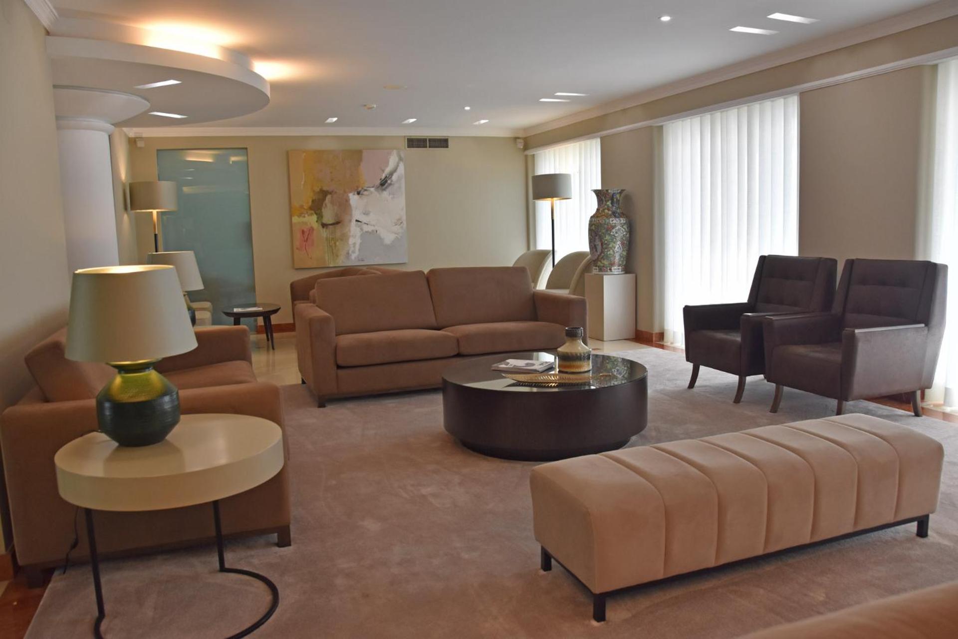 Communal lounge/ TV room