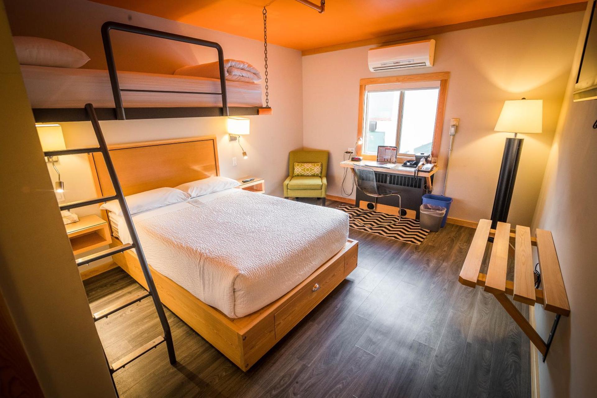 Photo of the whole room