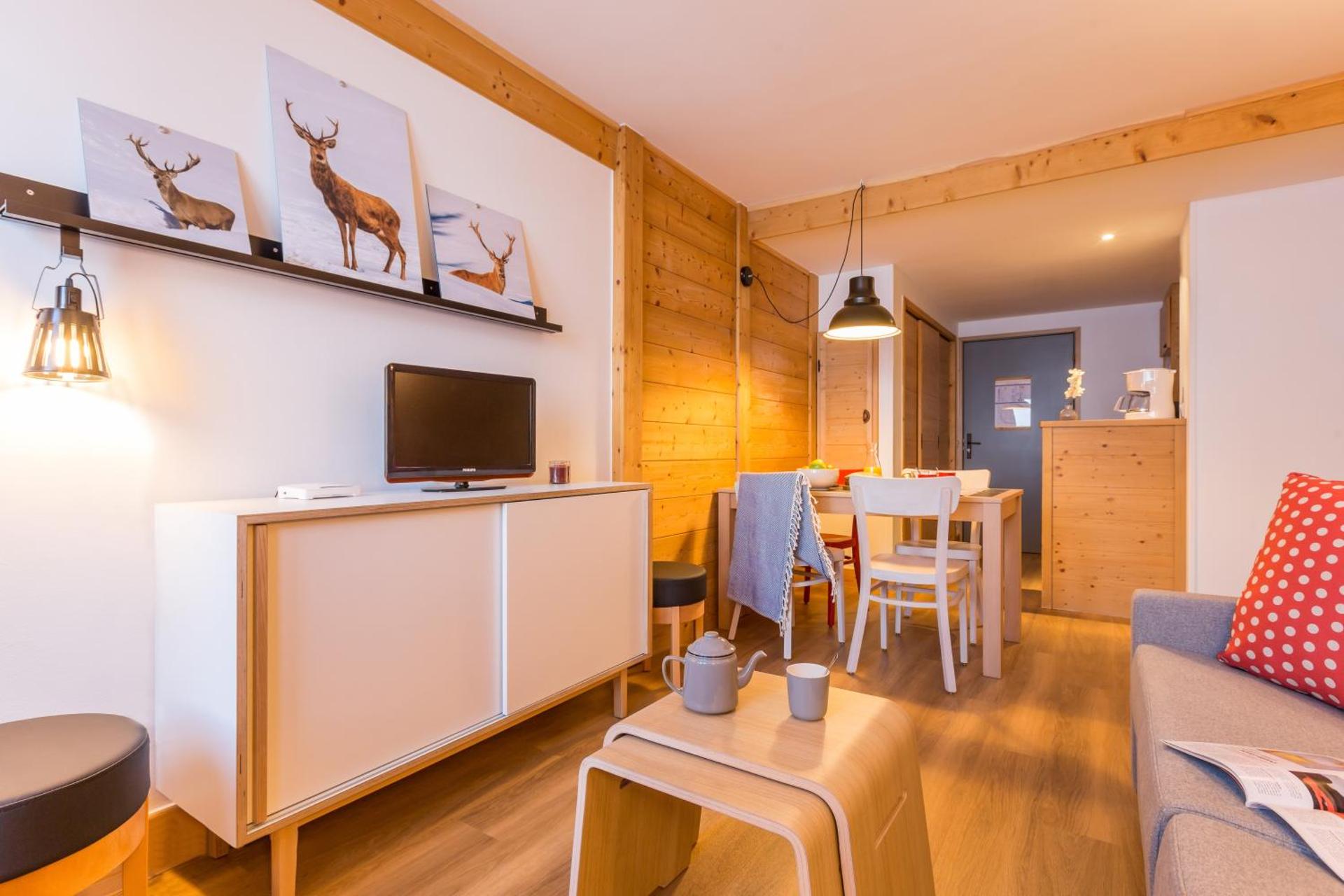 Communal lounge/ TV room