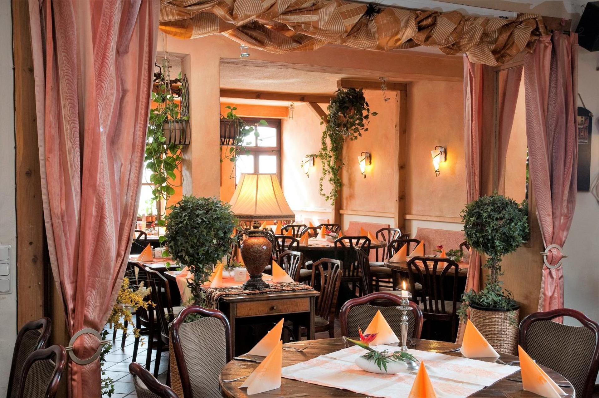 Restaurant/places to eat