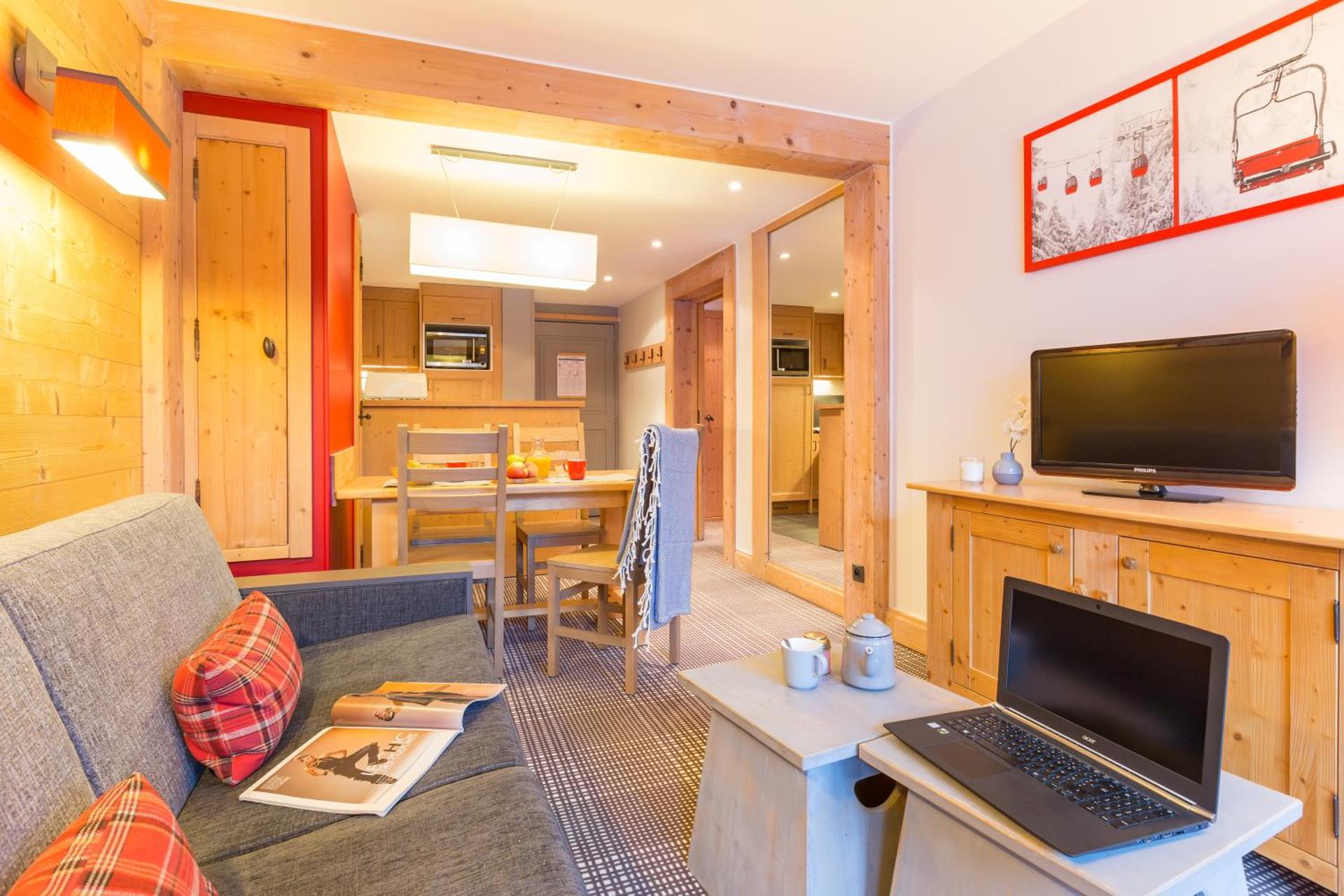 Communal lounge/ TV room