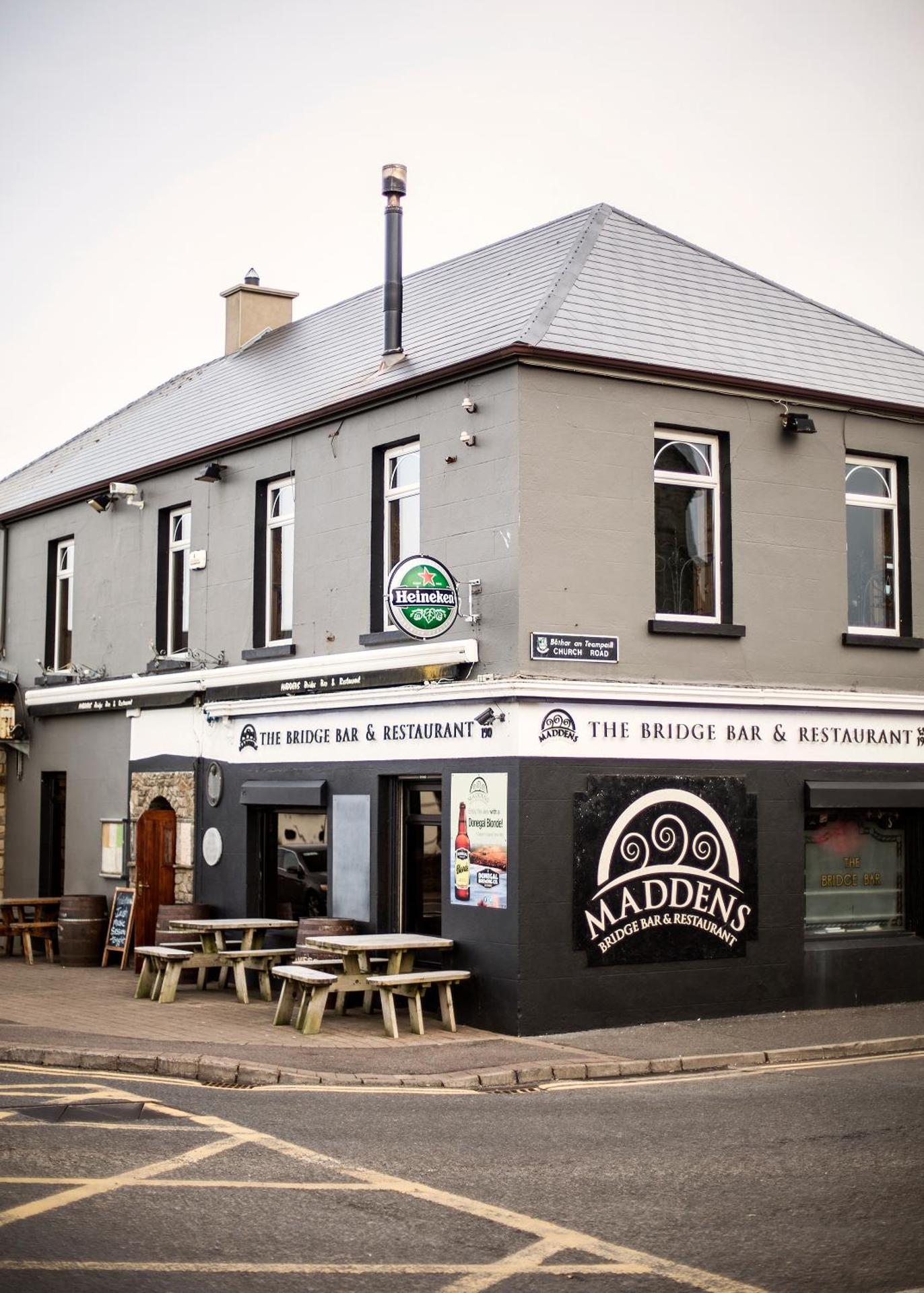 Maddens Bridge Bar & Guesthouse