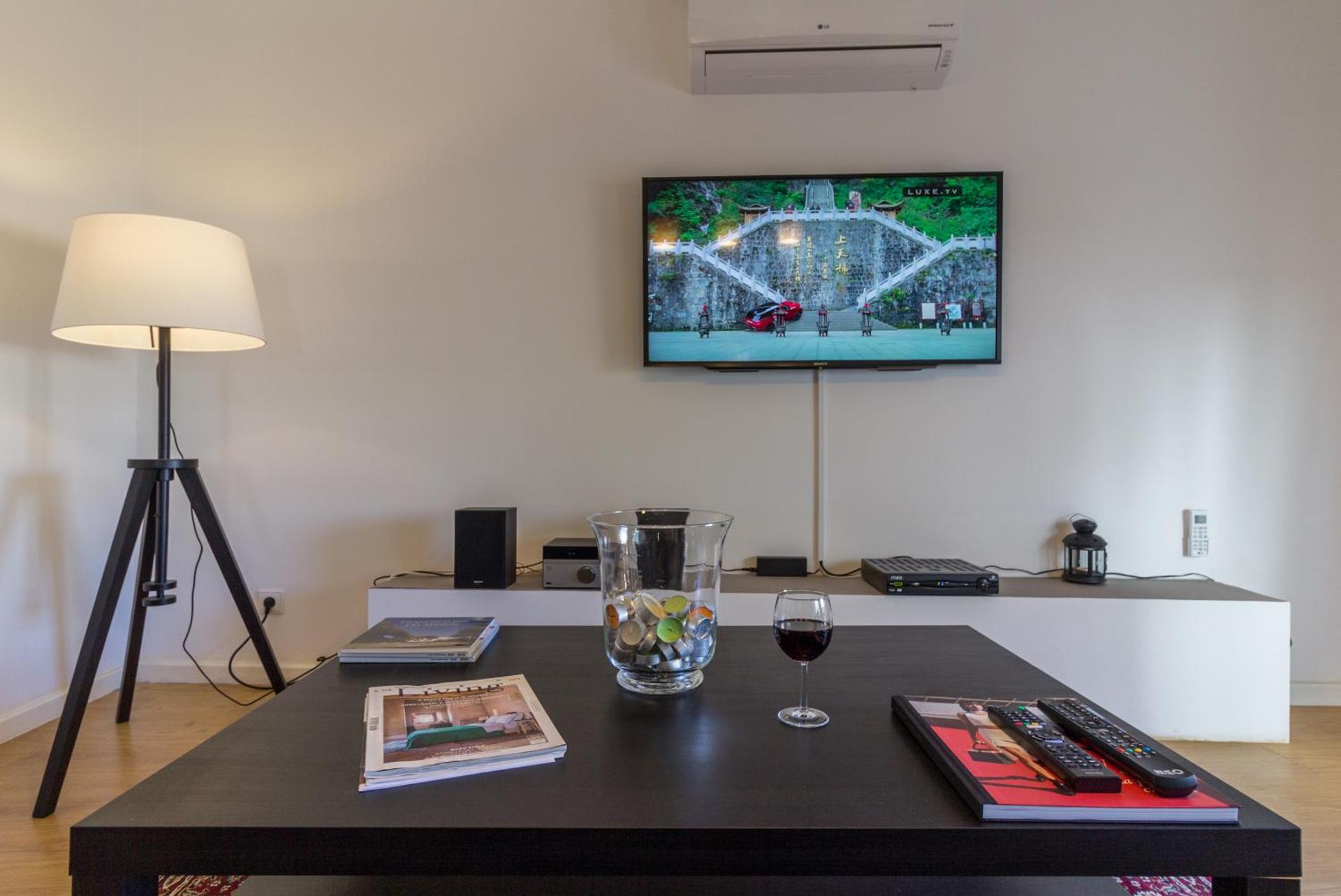 Communal lounge/ TV room