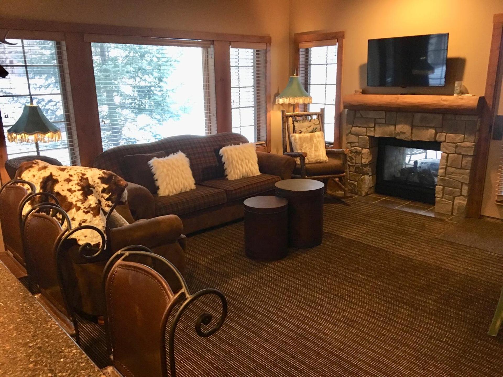 Boyne Mountain Creekside Condo