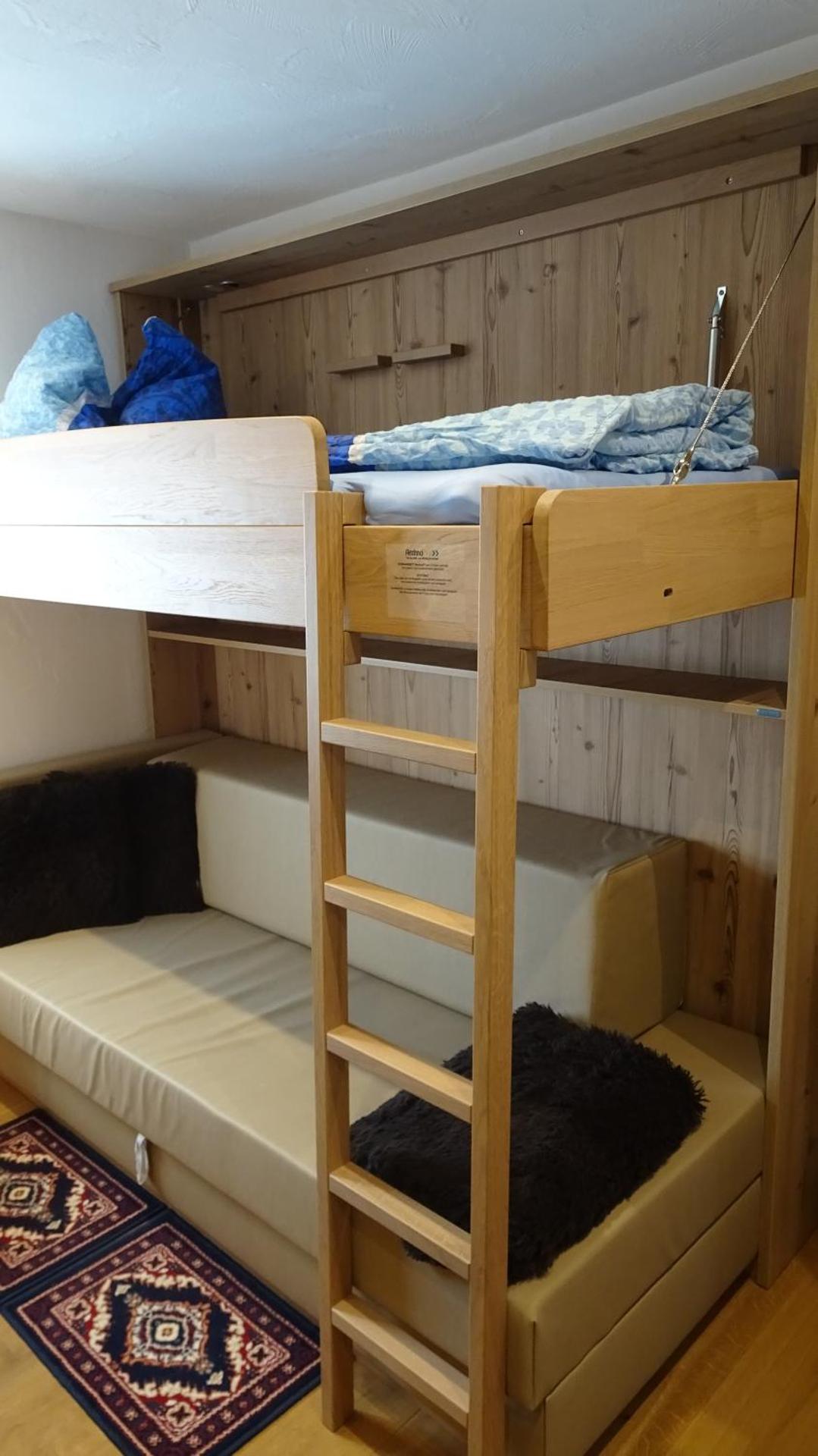 bunk bed