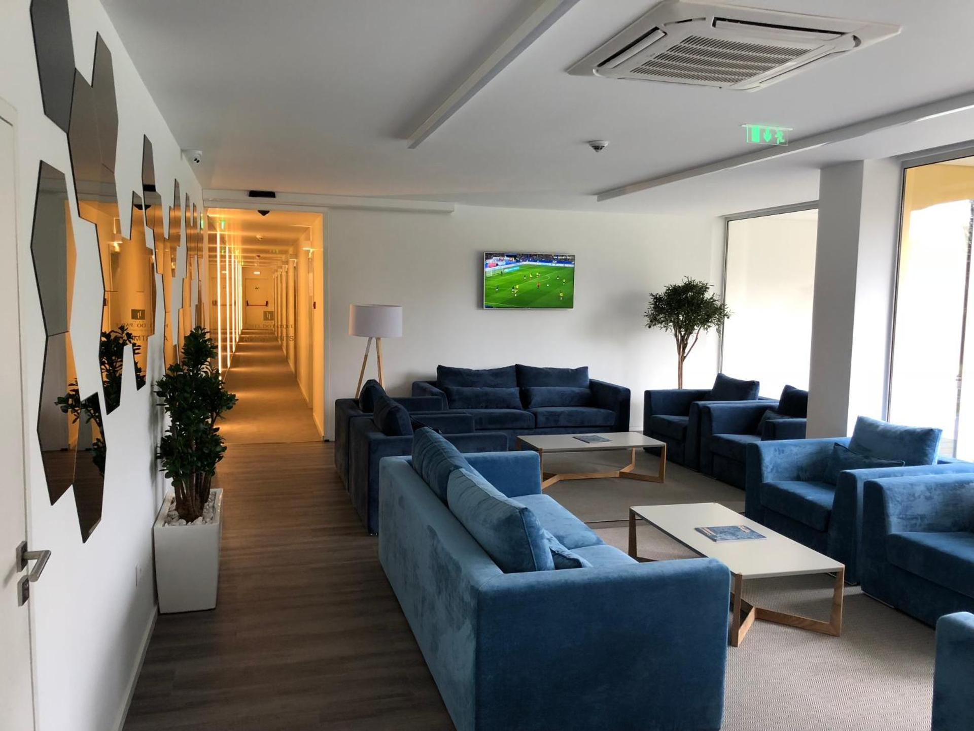 Communal lounge/ TV room