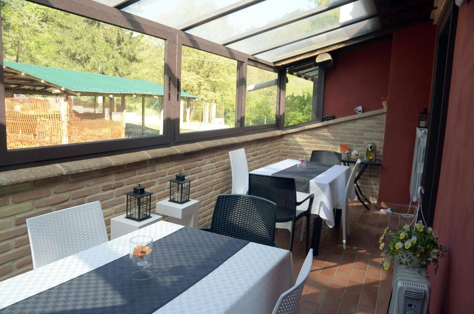 Communal lounge/ TV room