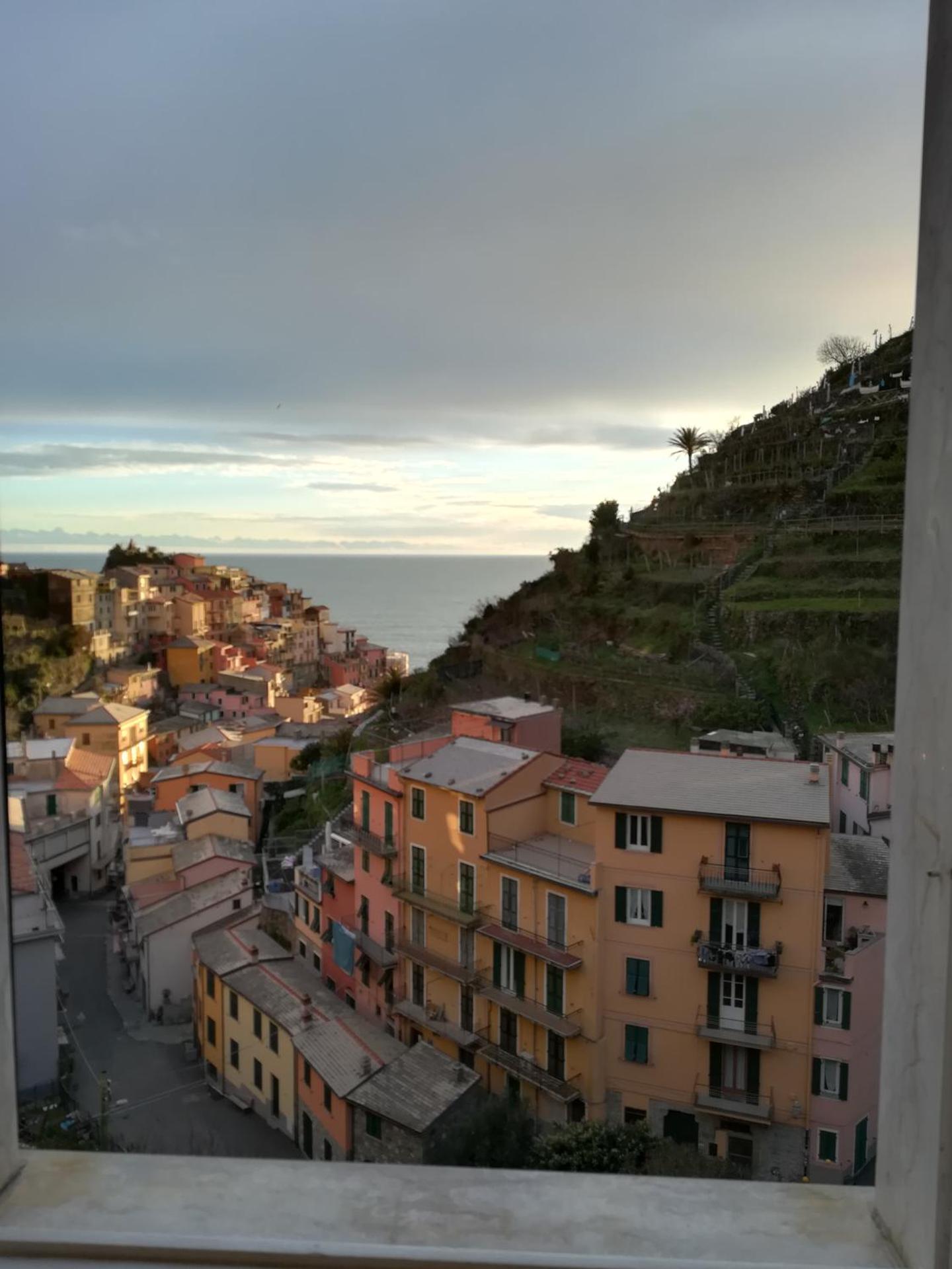 Giovanni Rooms Manarola