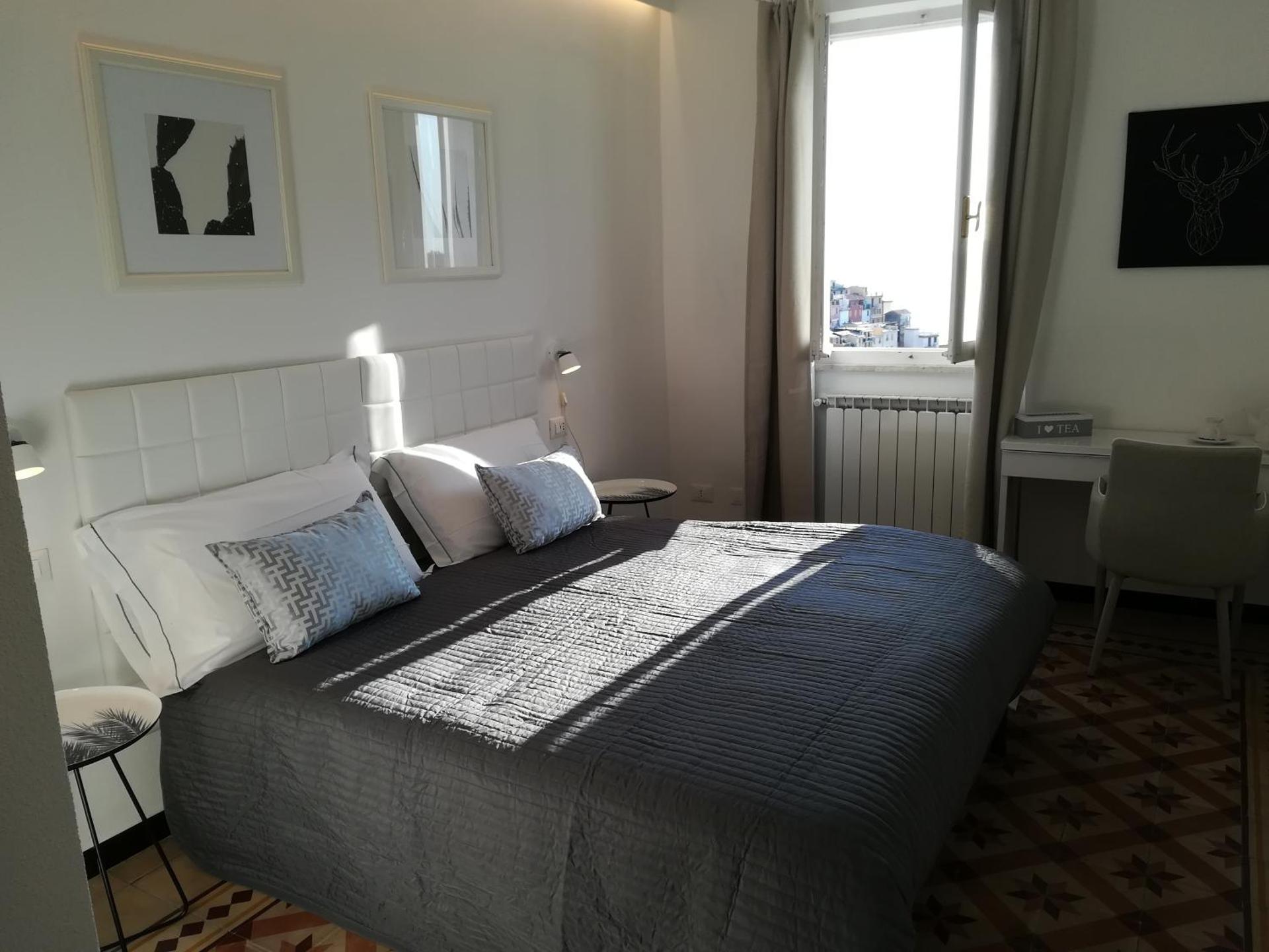 Giovanni Rooms Manarola