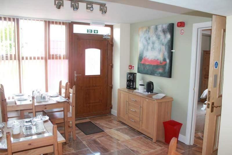 Riverside Guest House