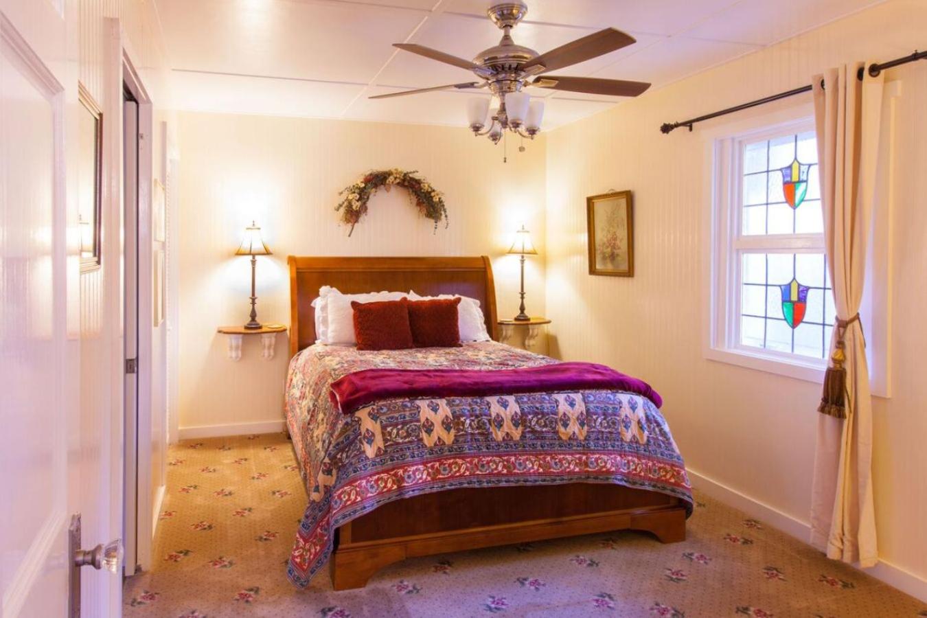 Rose Hill Retreat AAA Four Diamond Inn