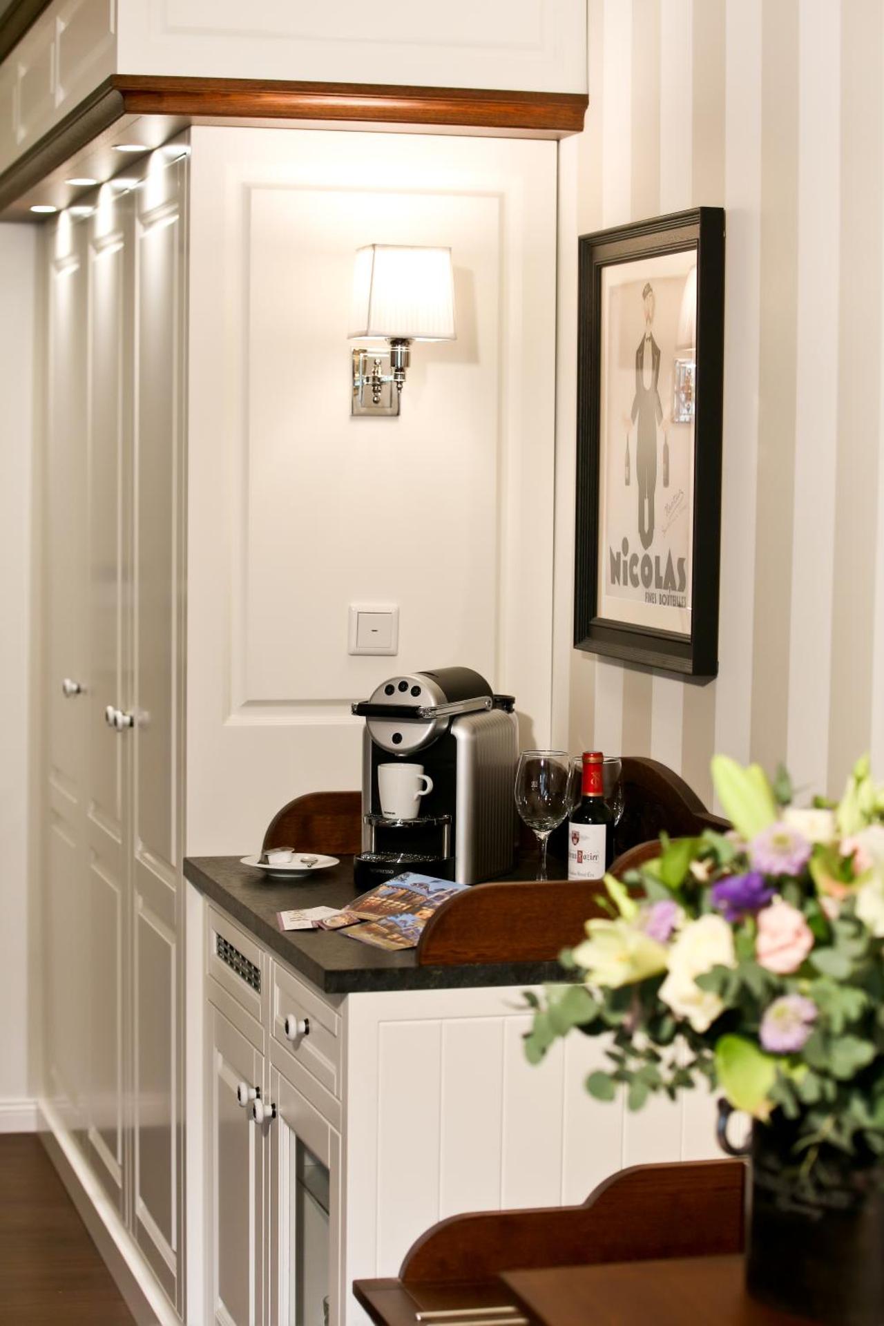 Coffee/tea facilities