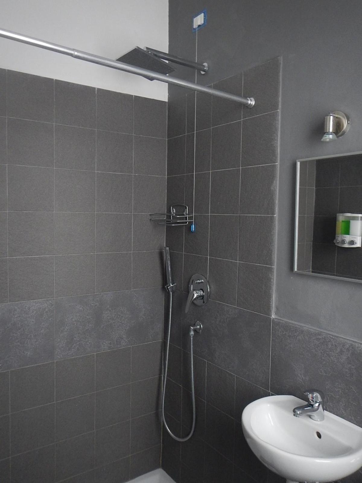 La Pergola Private Parking