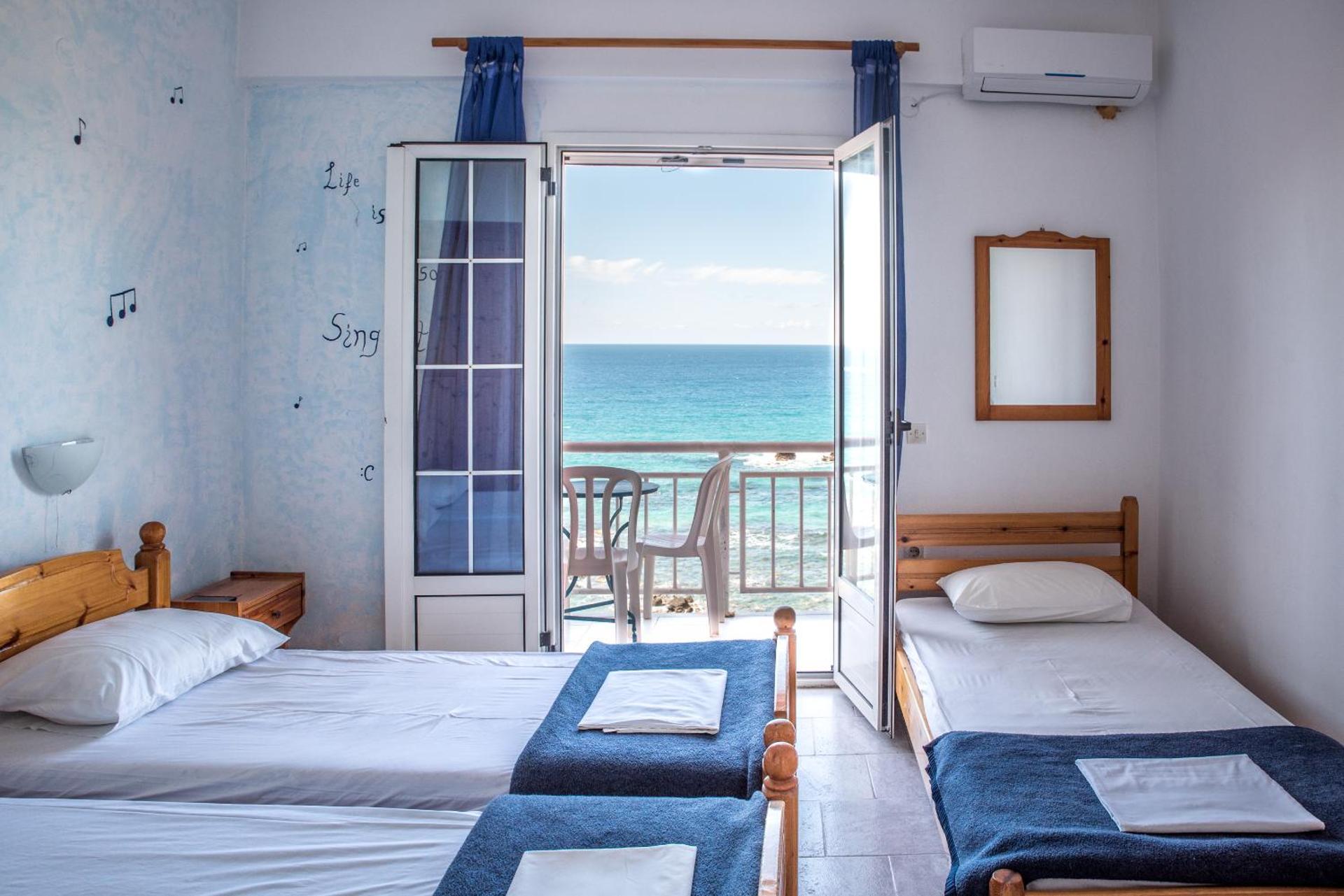 Triple Room with Sea View