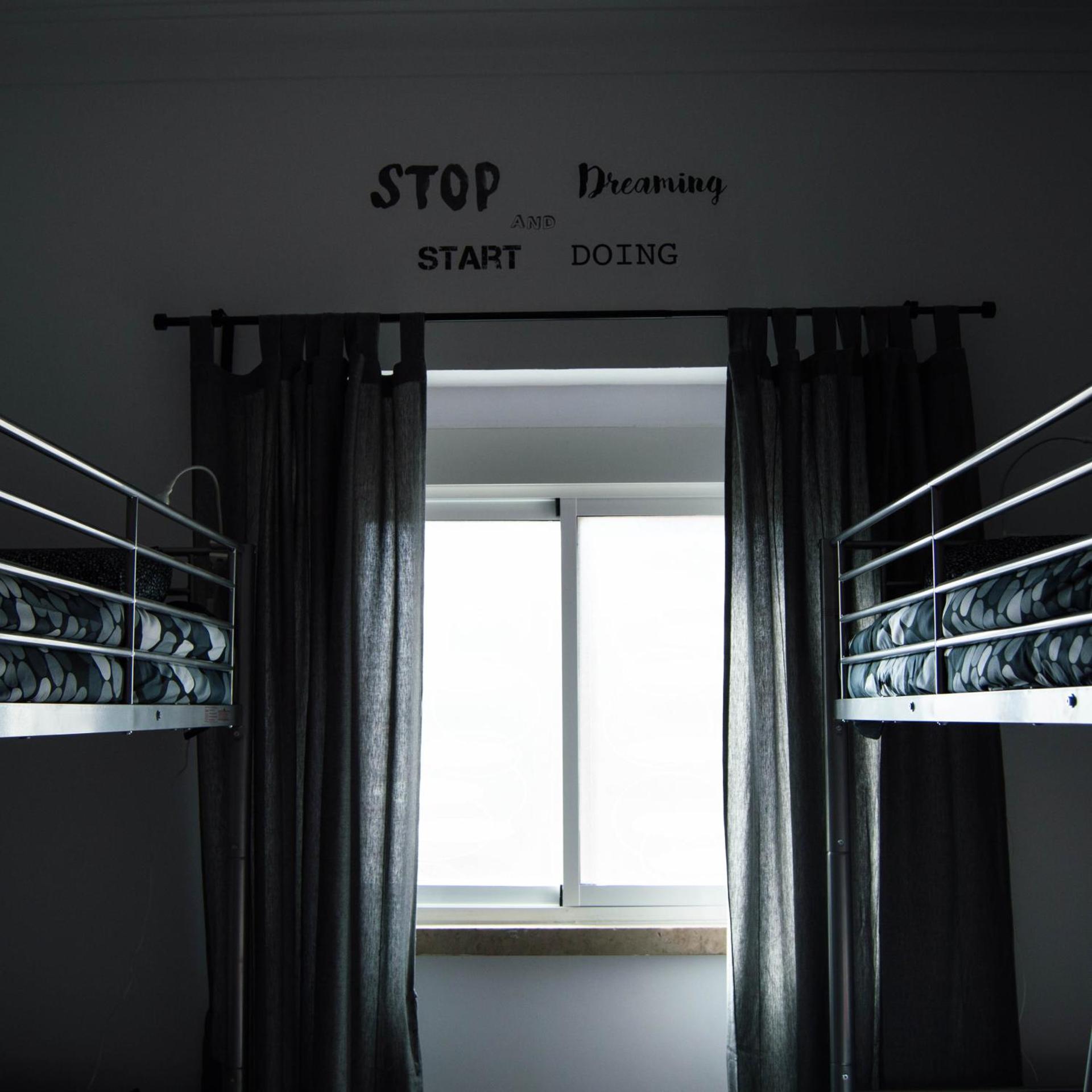 Lisbon Hostel Terminal 3