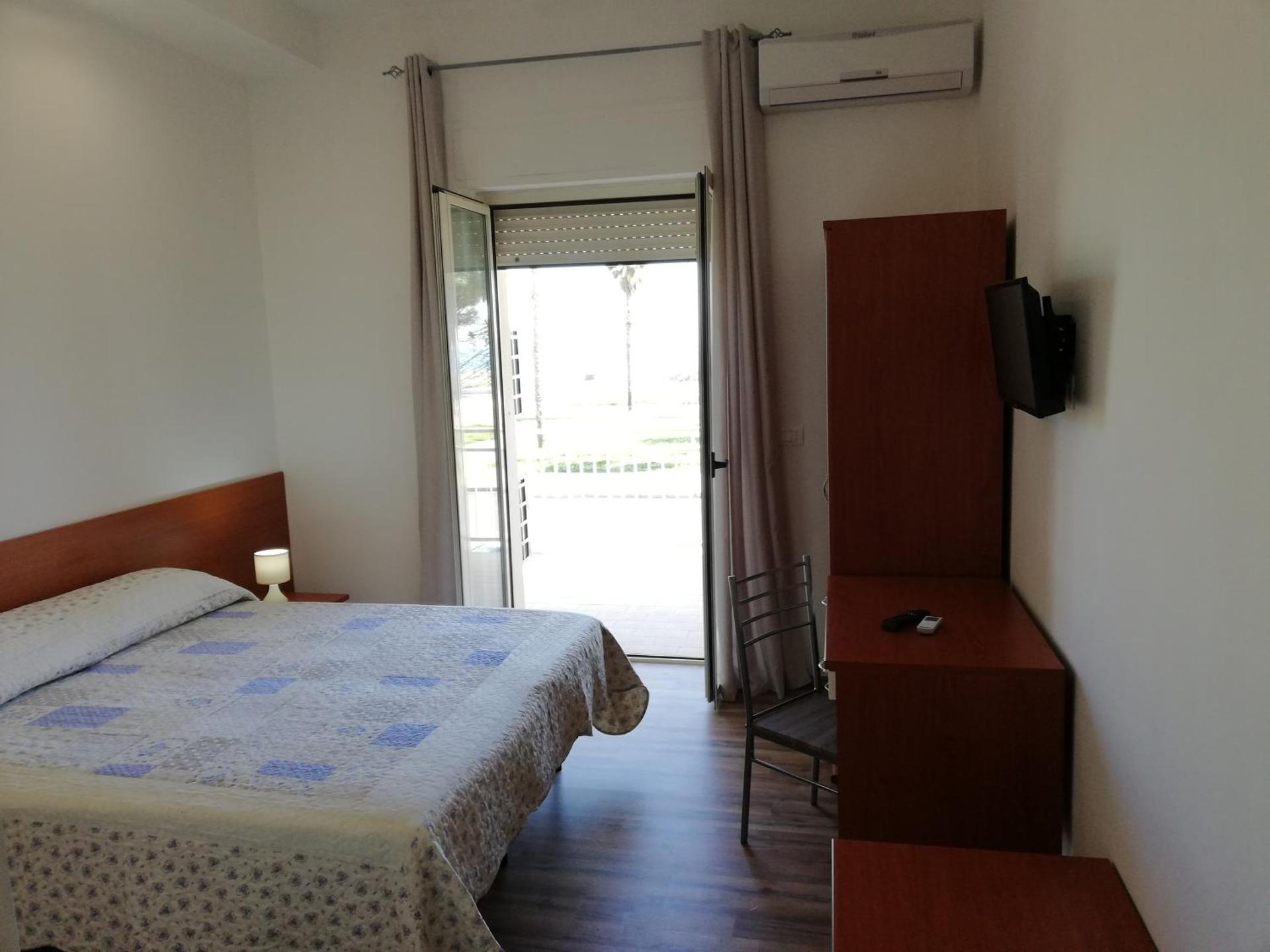 Deluxe Double Room with Sea View