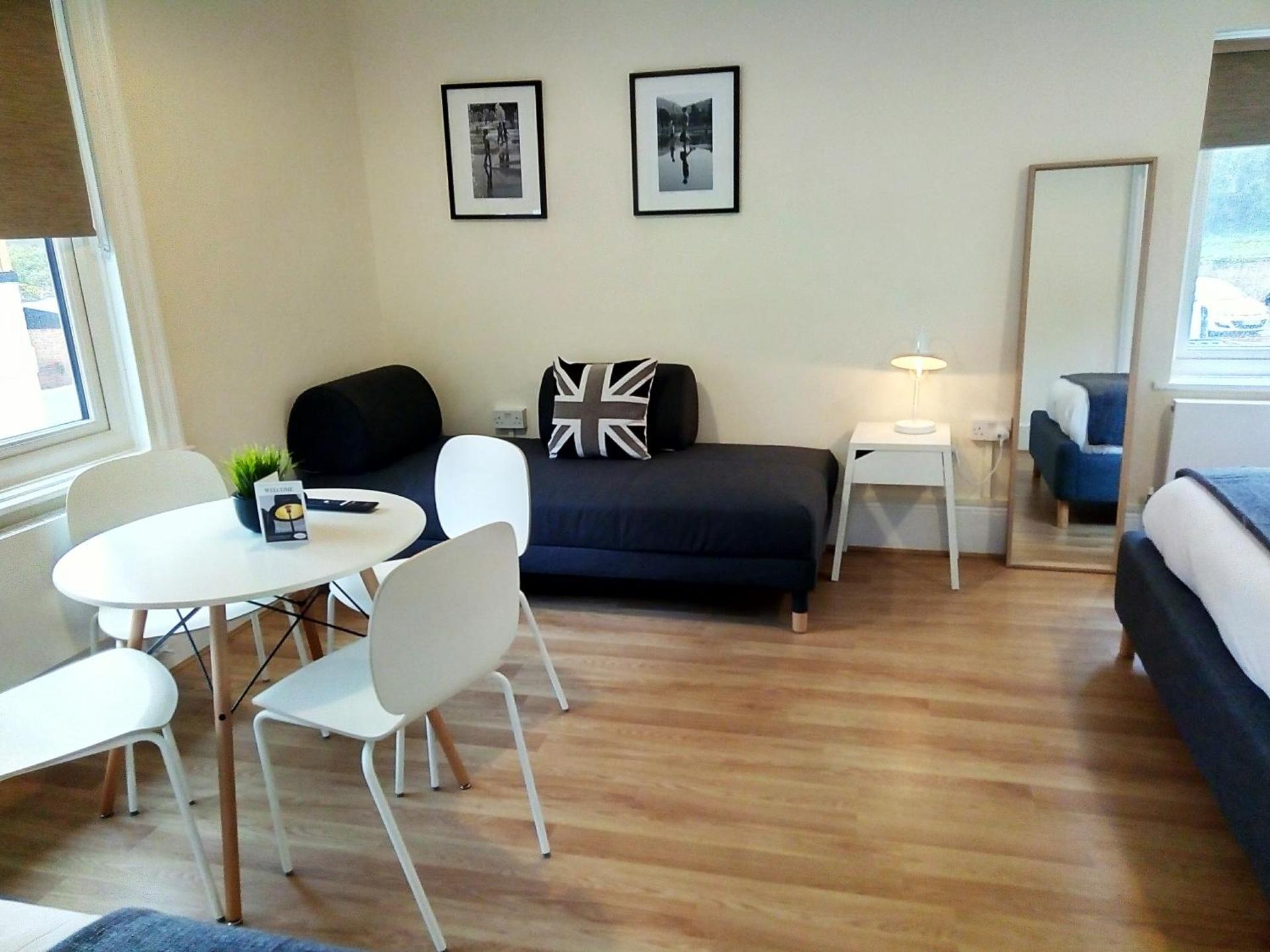 RIOSHOUSE George-Inn